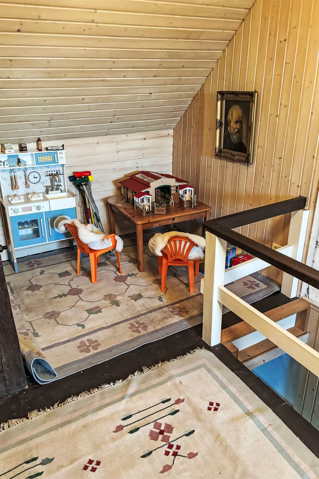 Mit großem eingezäunten Garten - Drinnen