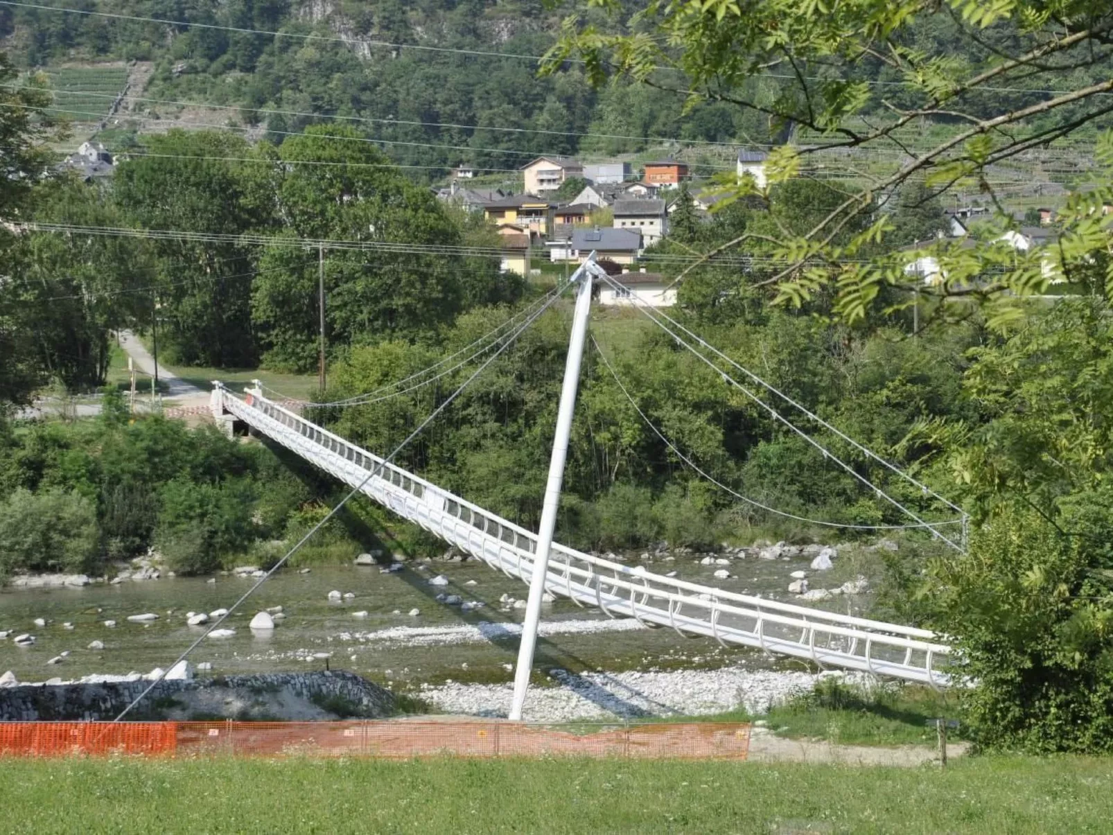 Rustico di vacanza nel nucleo di Moghegno - Draußen