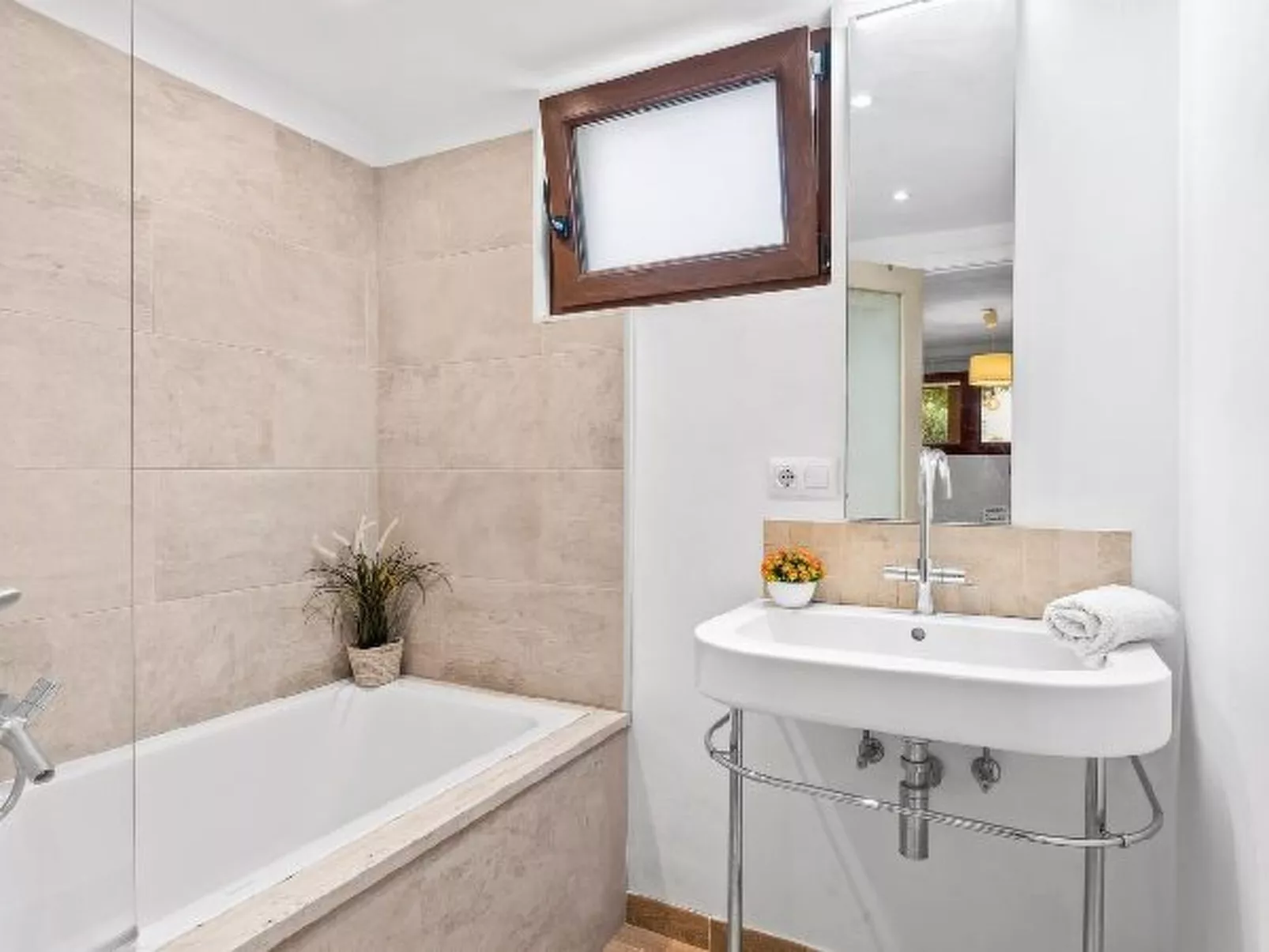 Villa Moai - PlusHolidays - Image-tags.info