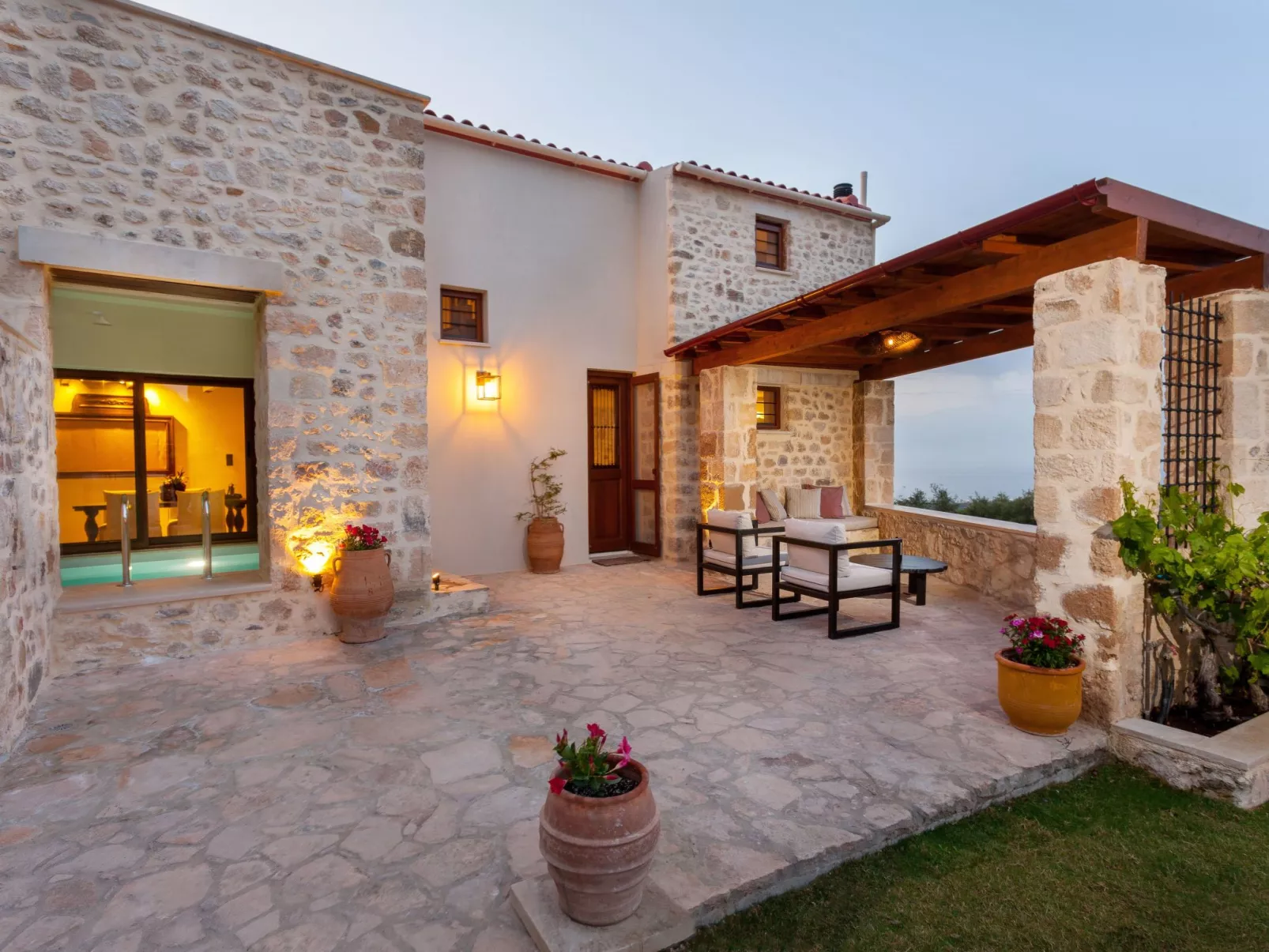 Ali Vafi's Villa - Beheizter Jacuzzi und Innenpool - Outside