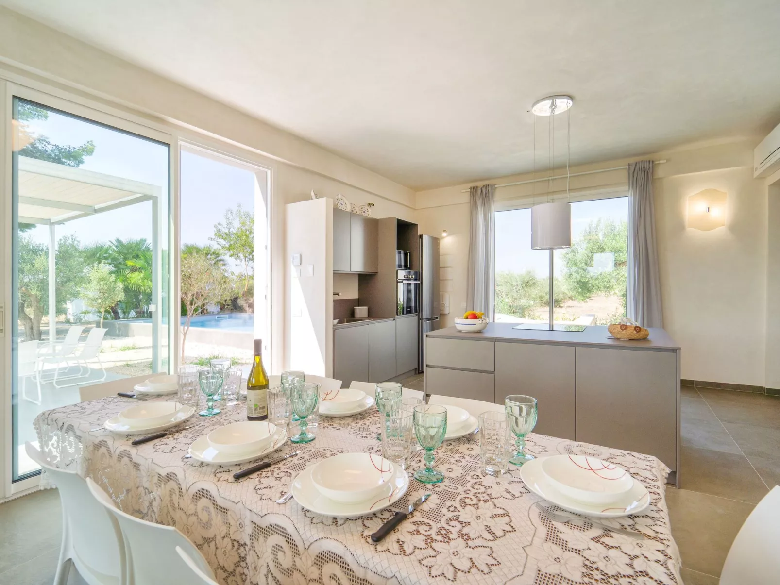 'Mamma Duna' mit Grill - Drinnen