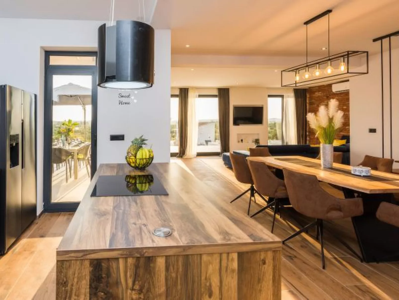 Beautiful villa Lara in Vrana with pool - Image-tags.info