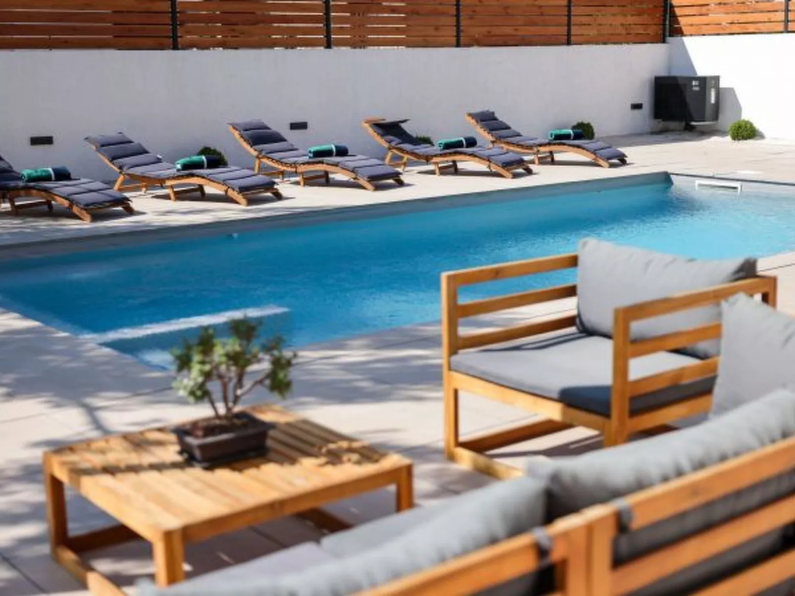 Villa Marta with heated pool and traditional taver - Image-tags.info