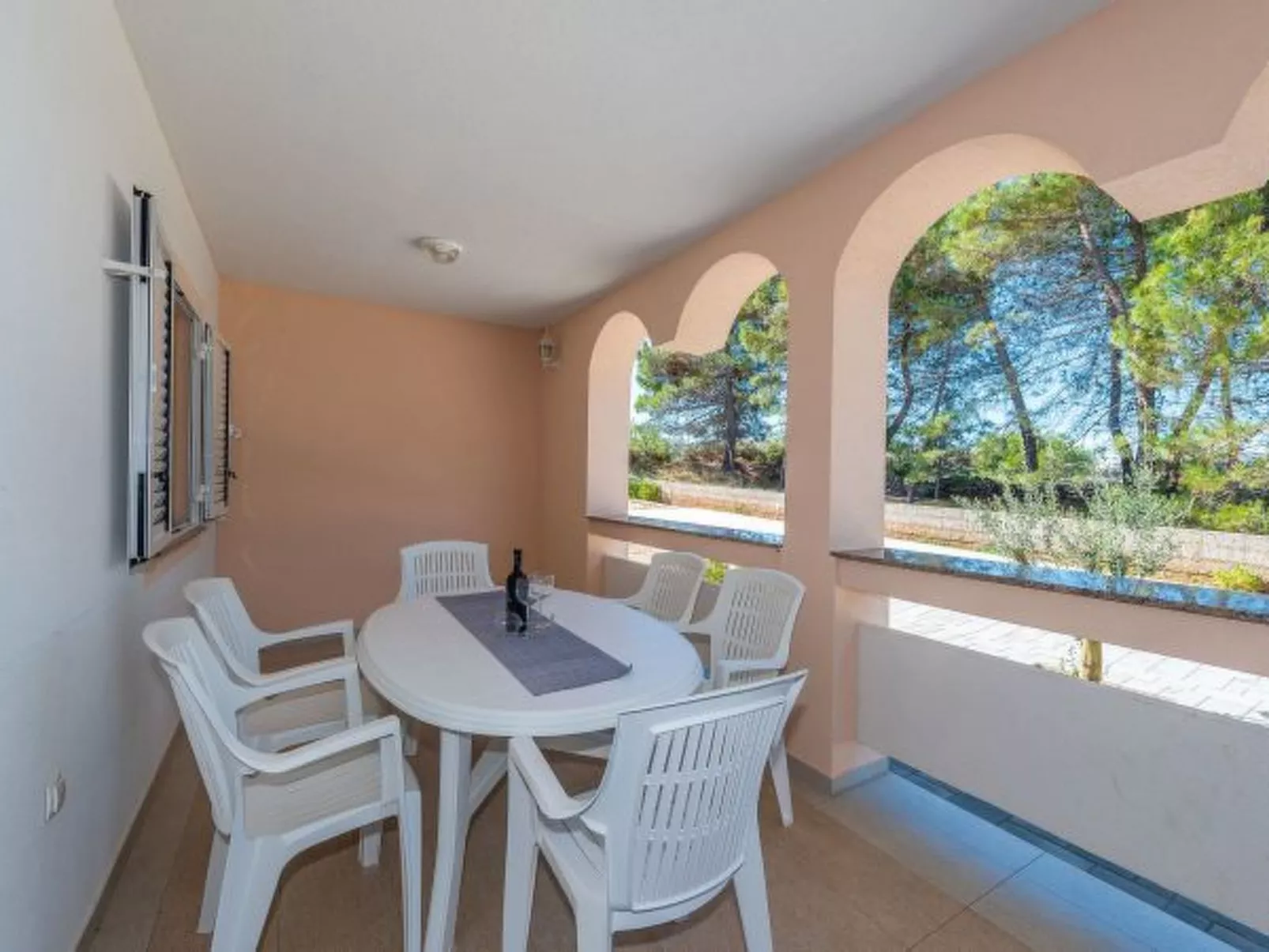 Beachside Holiday House Anamarija - Image-tags.info