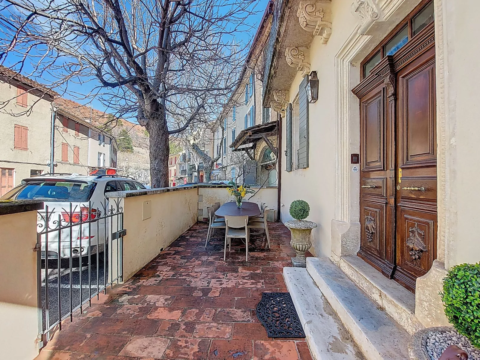 L ancien Hôtel Creste - Outside