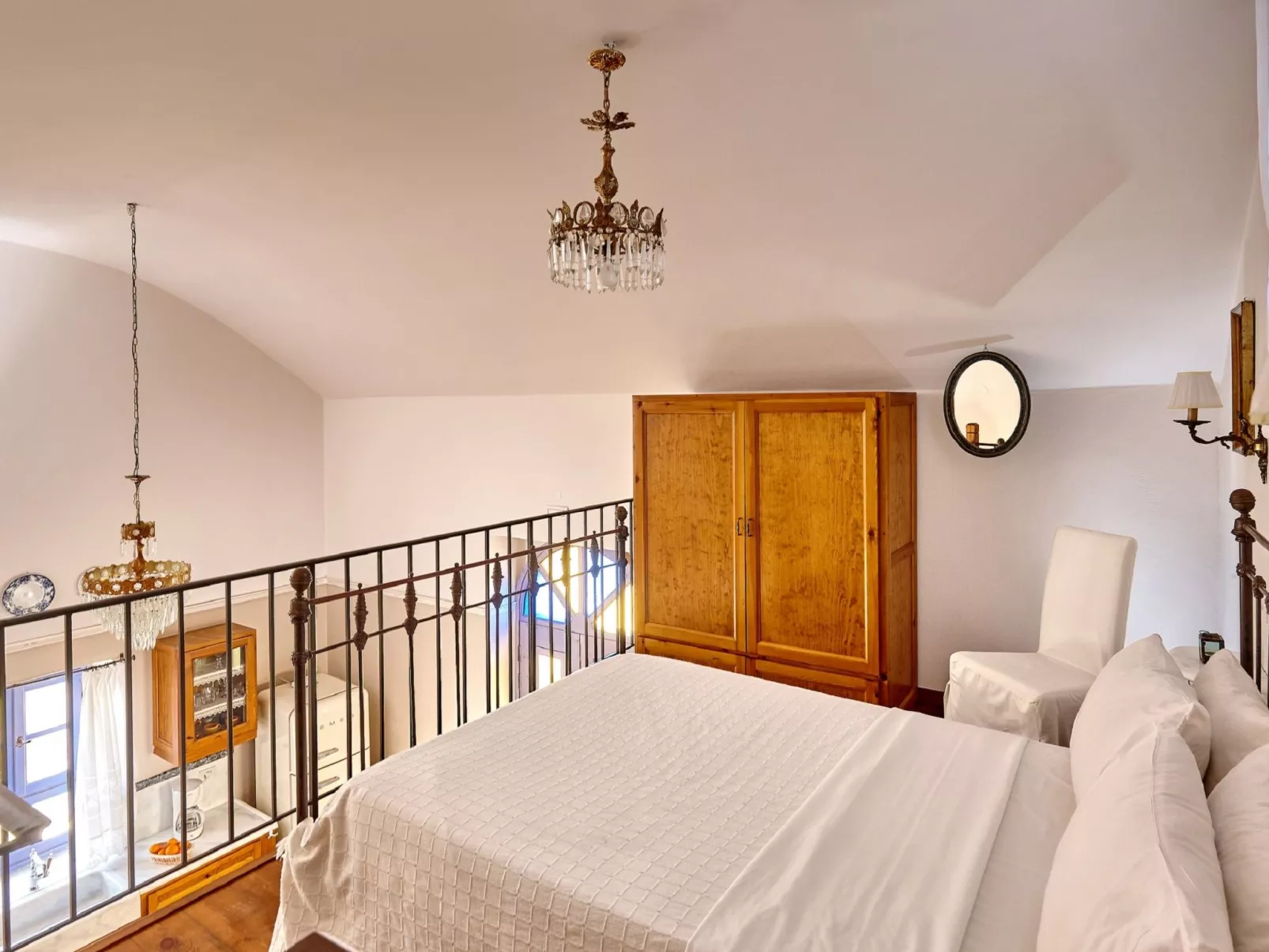 Traditionelle Natursteinvilla mit tollem Meerblick - Drinnen