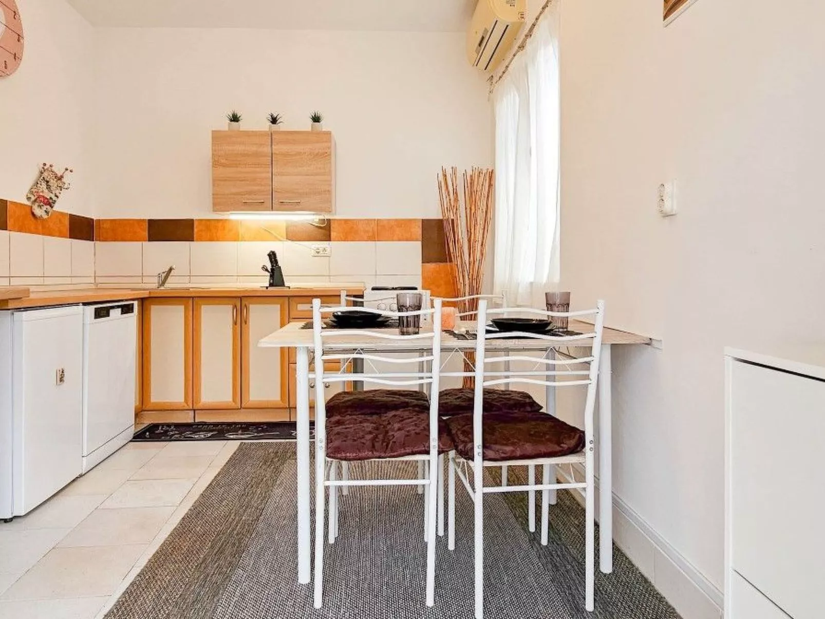 "Pintar 2" direkt am Strand - Drinnen