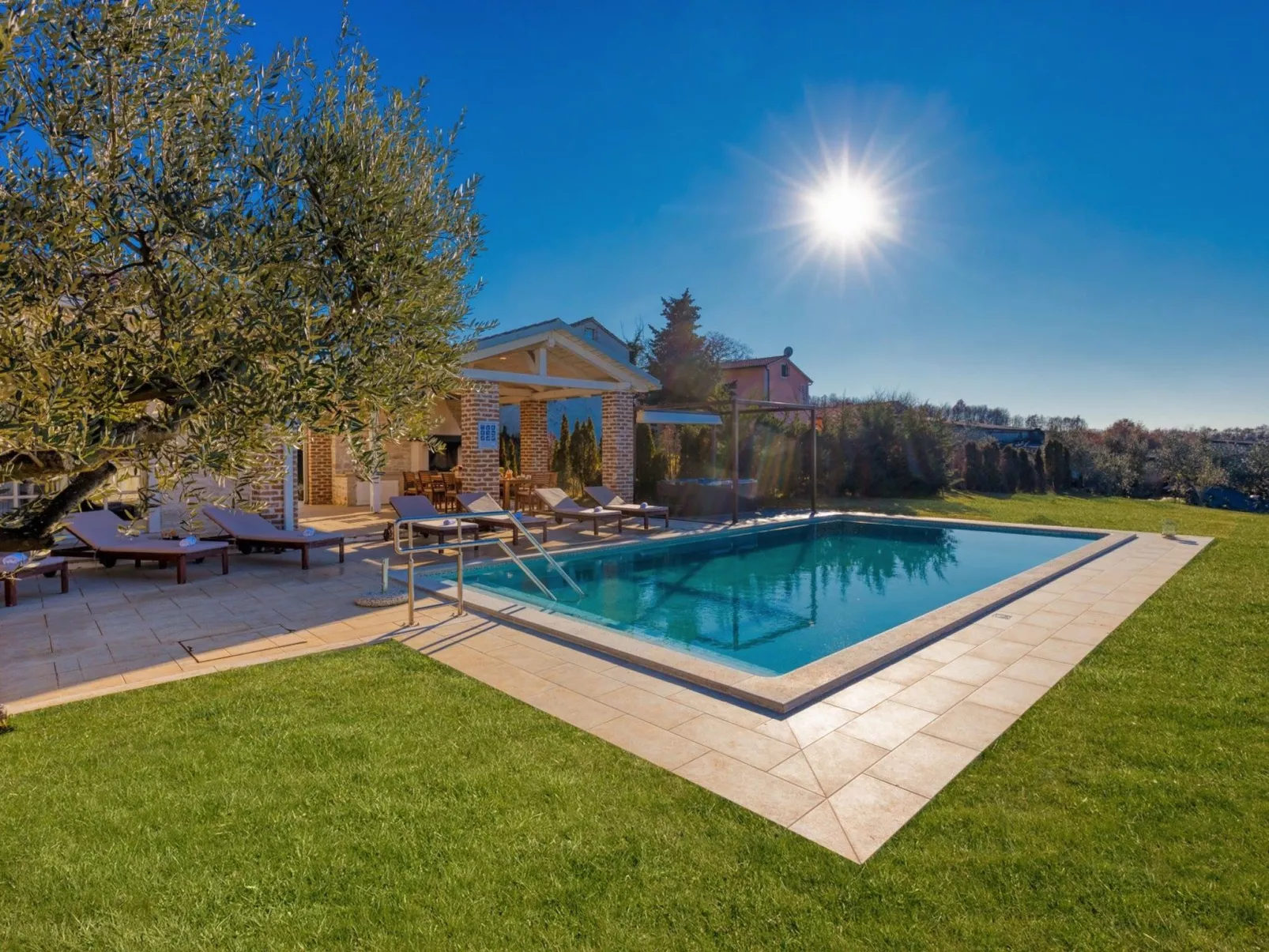 Villa "Star" mit Whirlpool - Outside