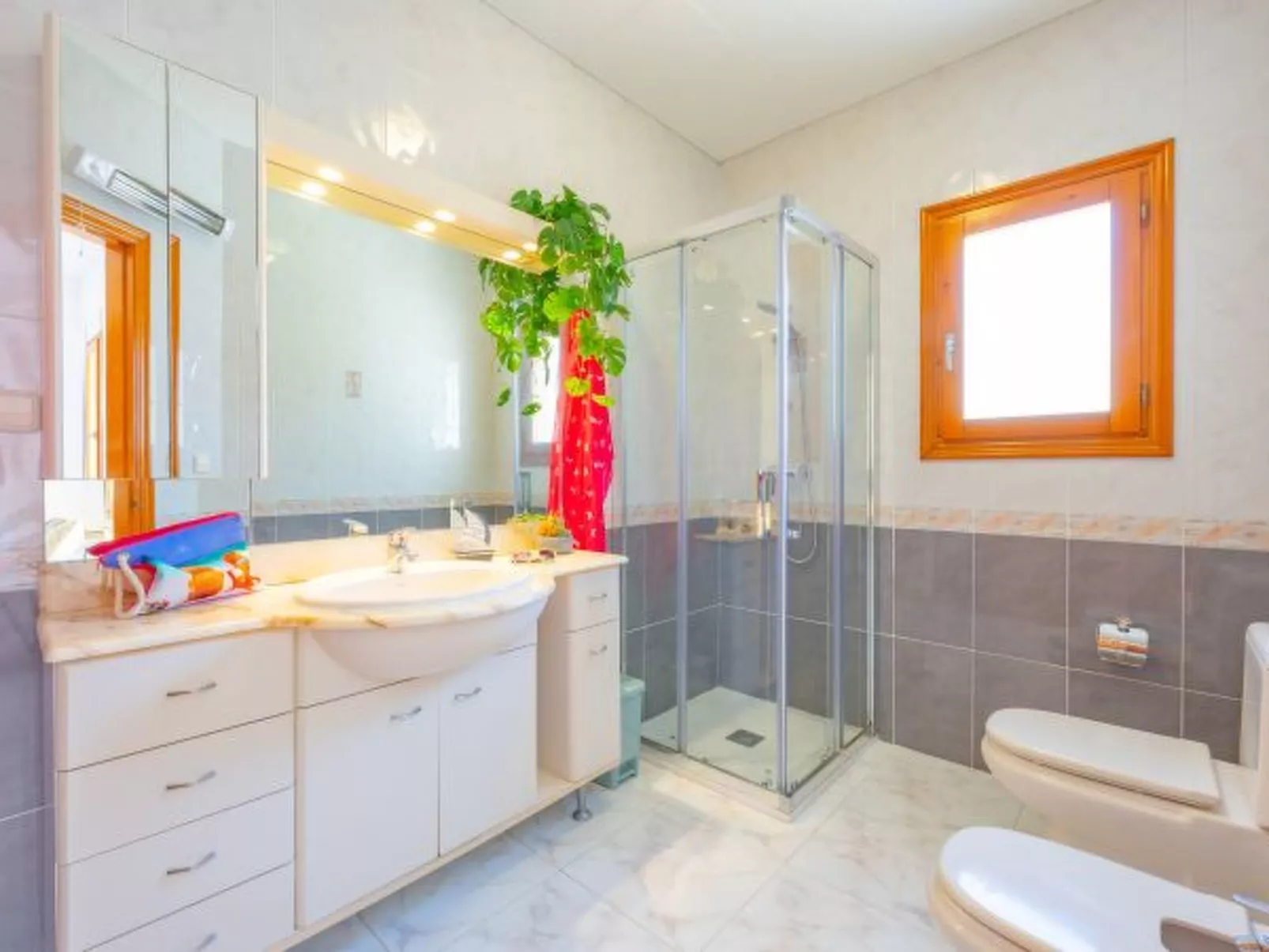 Villa Mona - PlusHolidays - Image-tags.info