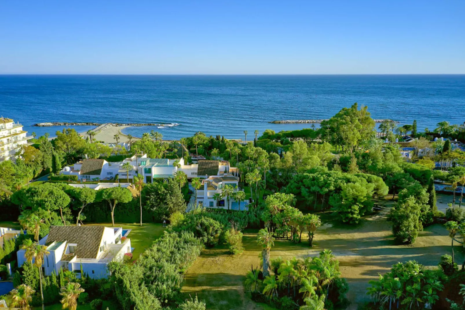 Contemporary & Very Spacious Villa Puerto Banus - Outdoor