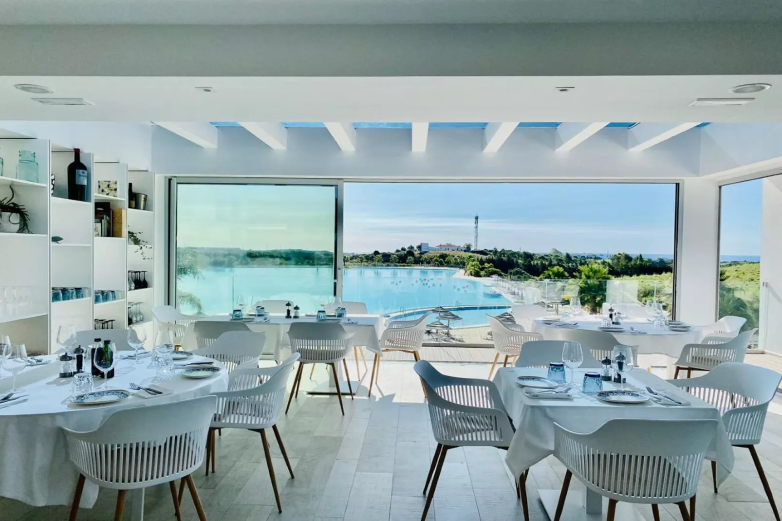 Exclusive 3-bed Penthouse Alcazaba Lagoon (321) - Ausstattung