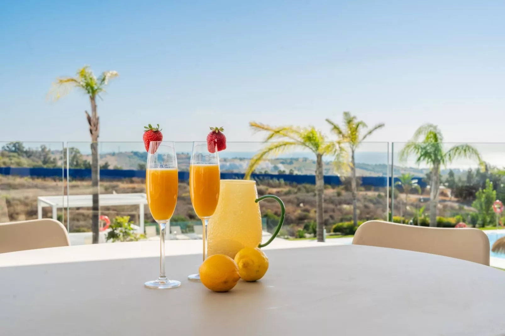 Spacious 2-bed & Solarium ALCAZABA LAGOON (2017) - Ambiance