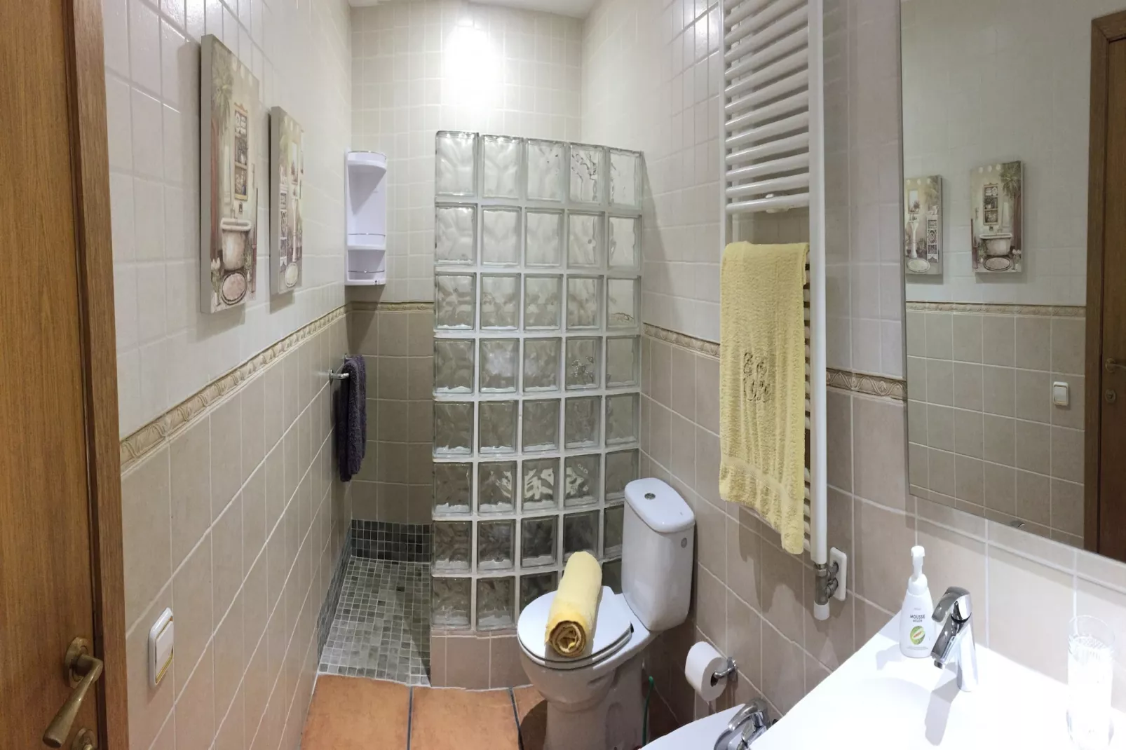 Vivalidays Villa Kiros - Bathroom