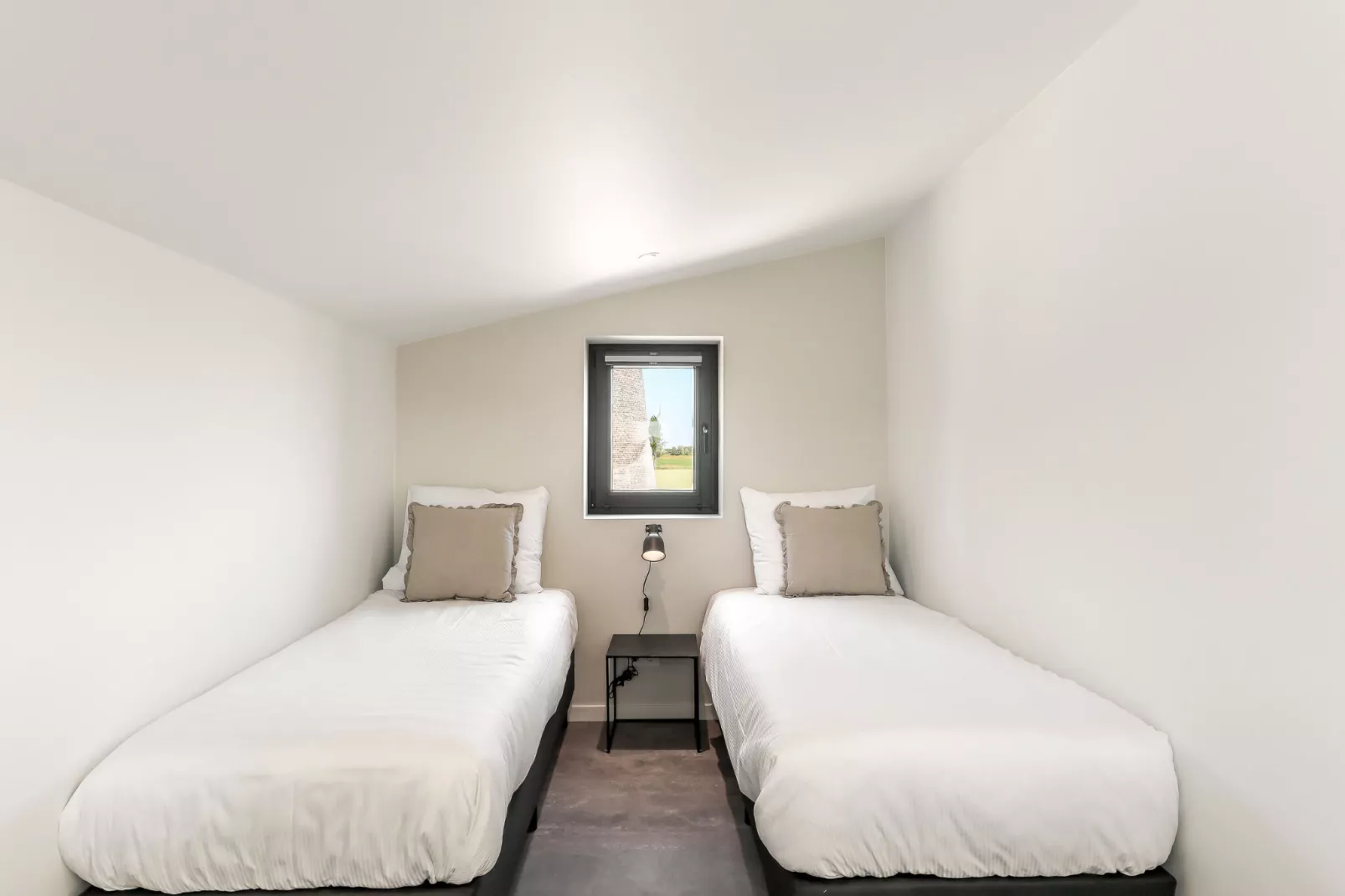 SUITE SILK-Bedroom