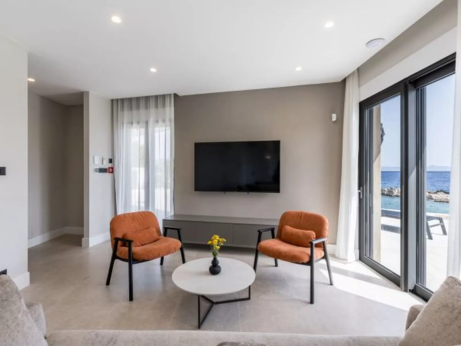 Beachfront villa Mare with seaview and pool - Dedans