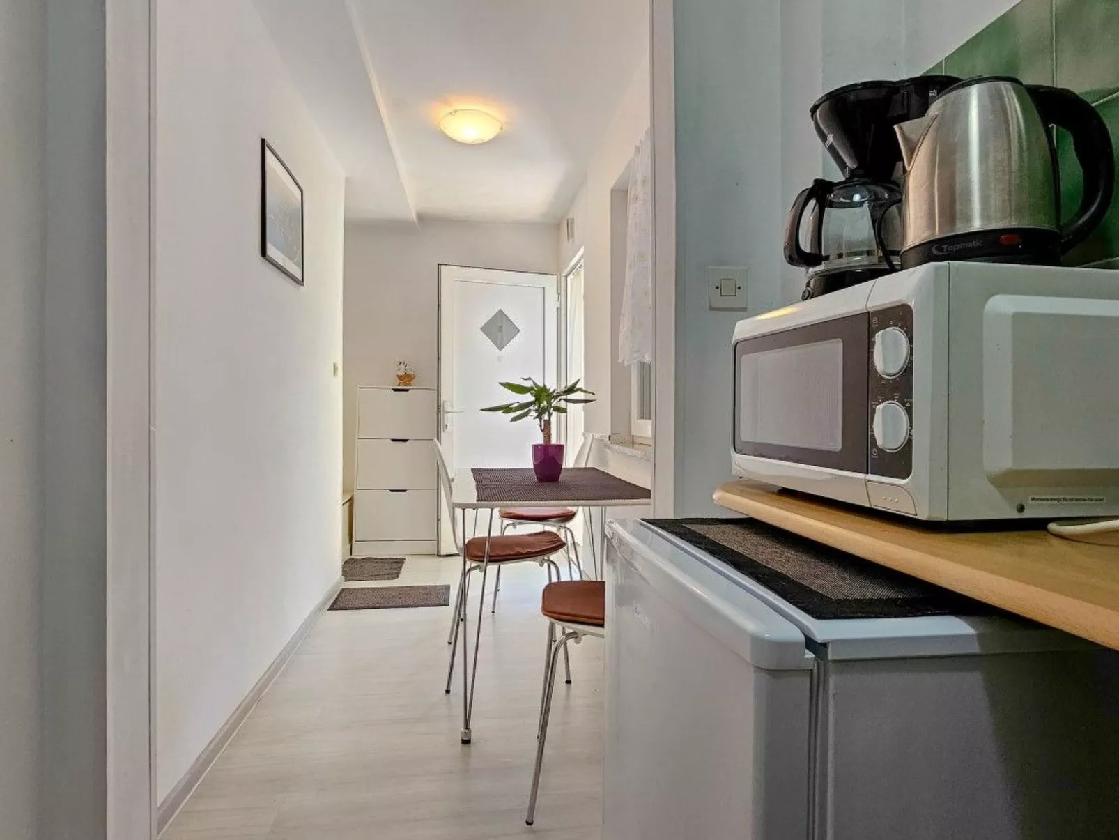 Wohnung "Pintar 1" mit Blick auf das Wasser - Drinnen