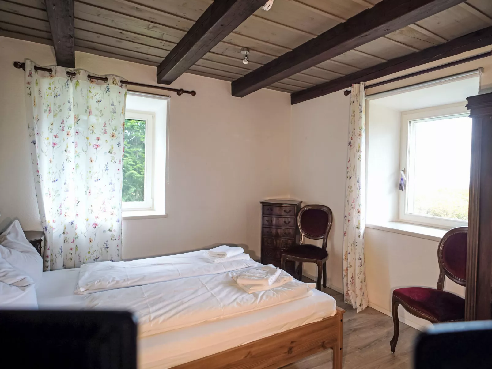 Schwarzwaldhof mit Pool & Sauna - Drinnen