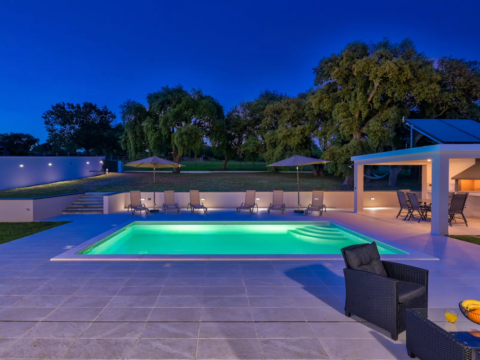 Montevernal - Draußen