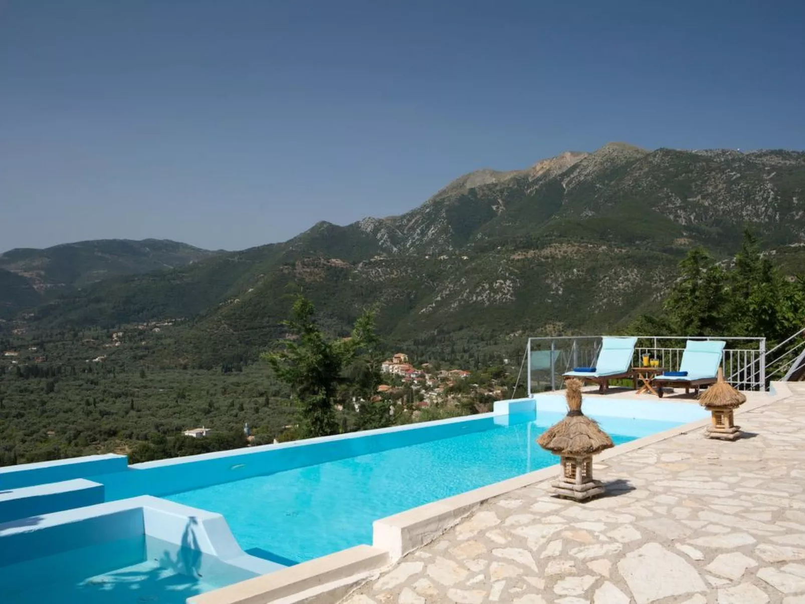 Finca "Lily" mit Infinity-Pool - Draußen