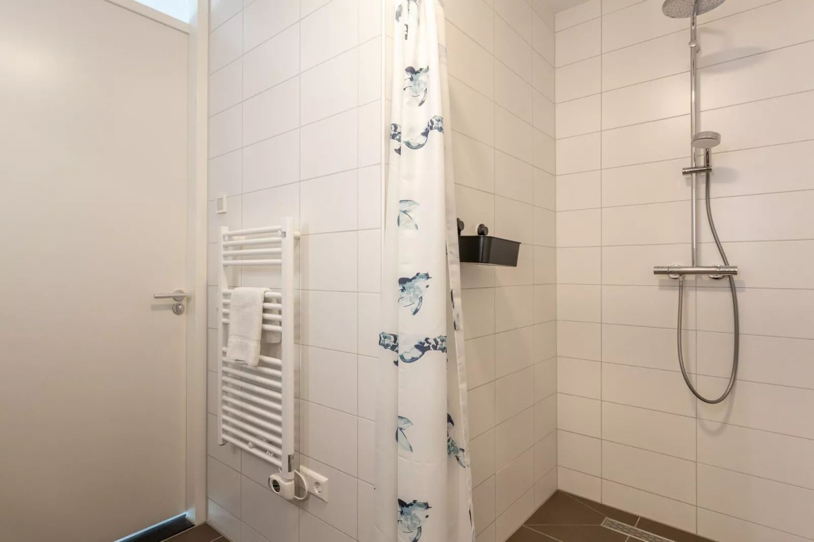 Uithaven 1B-Bathroom