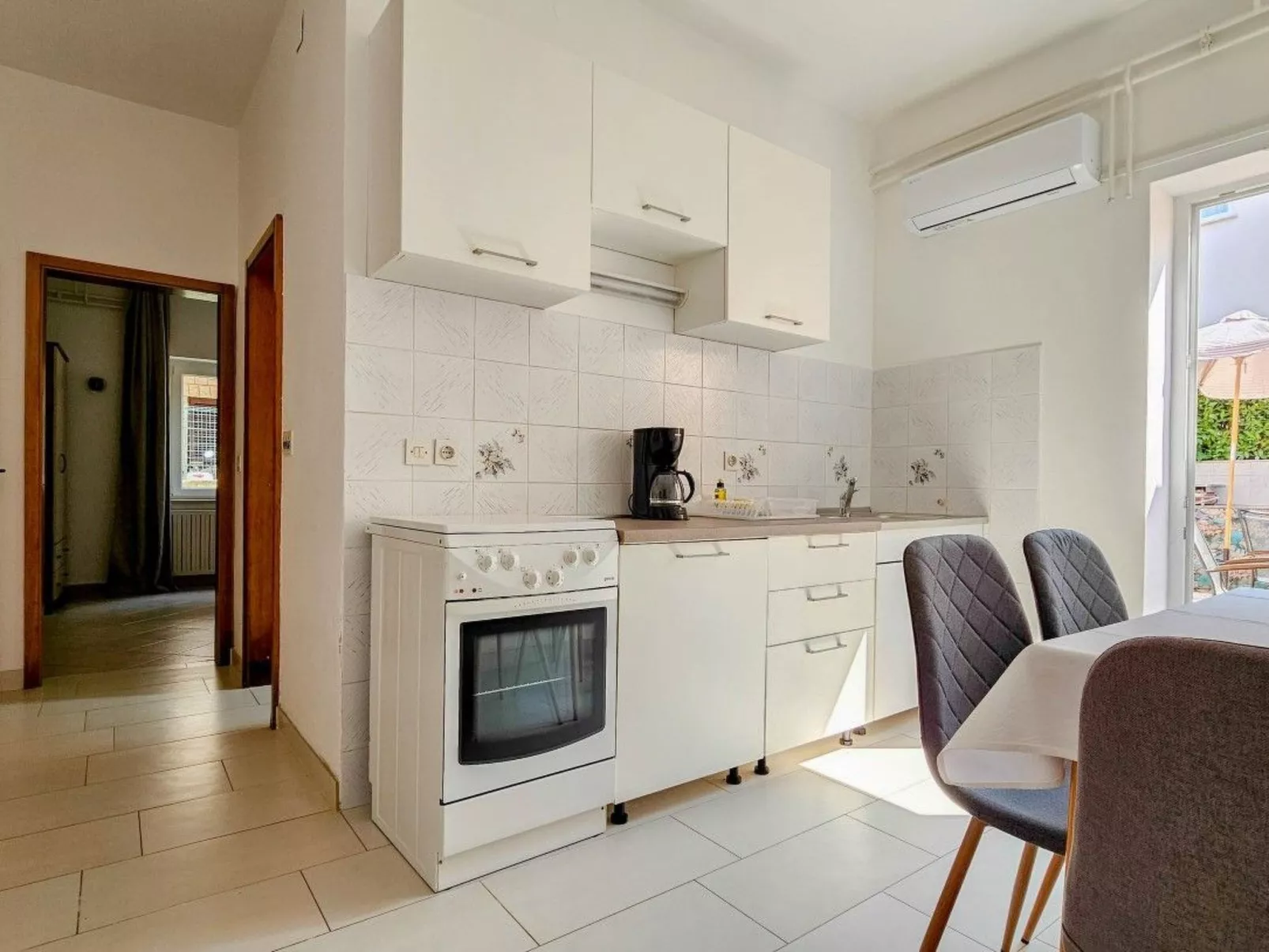 Adila 4 - Die Wohnung für 4 Personen - Drinnen