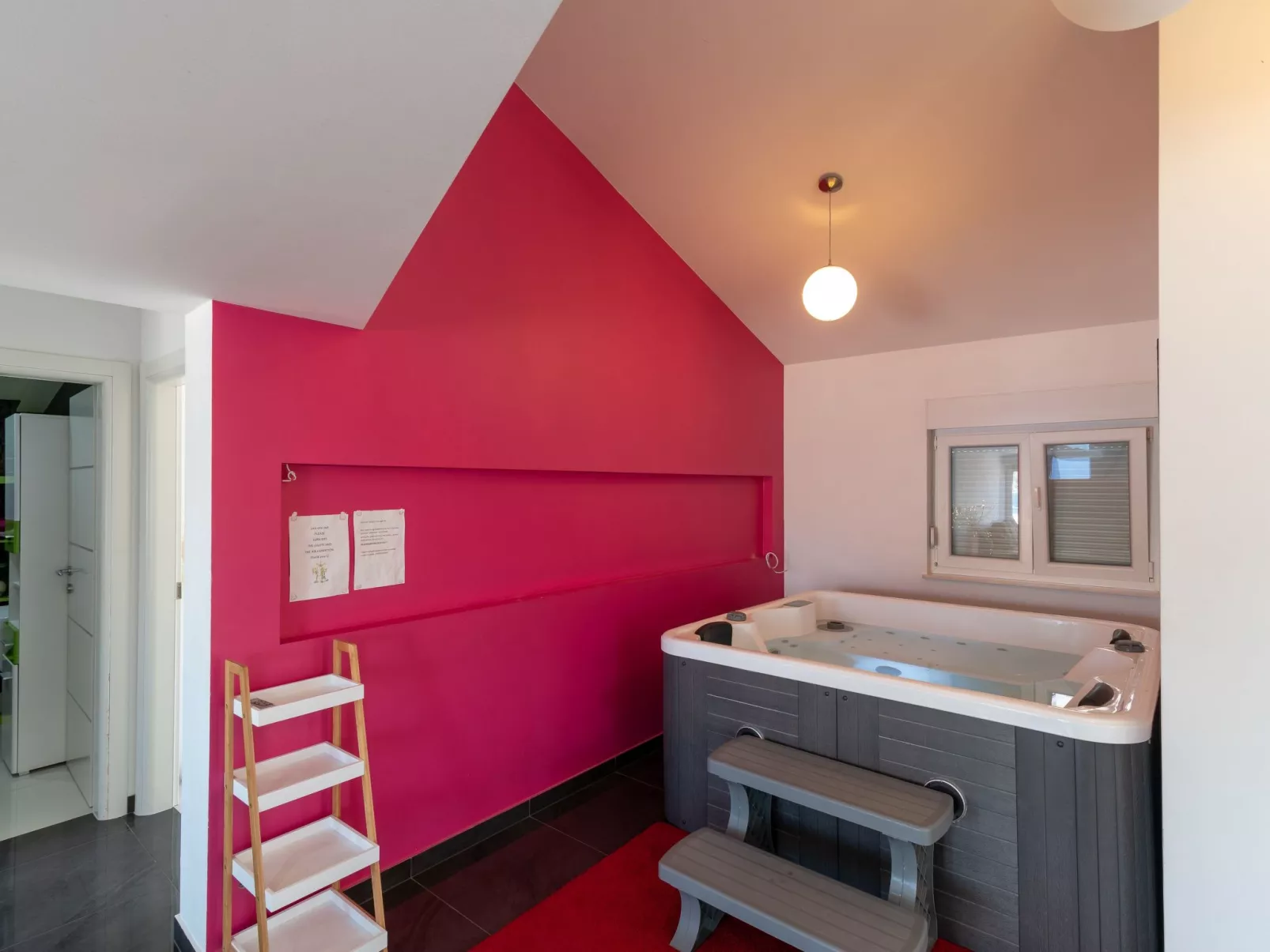 Moderne Ferienwohnung mit Gartennutzung, einem g - Image-tags.info