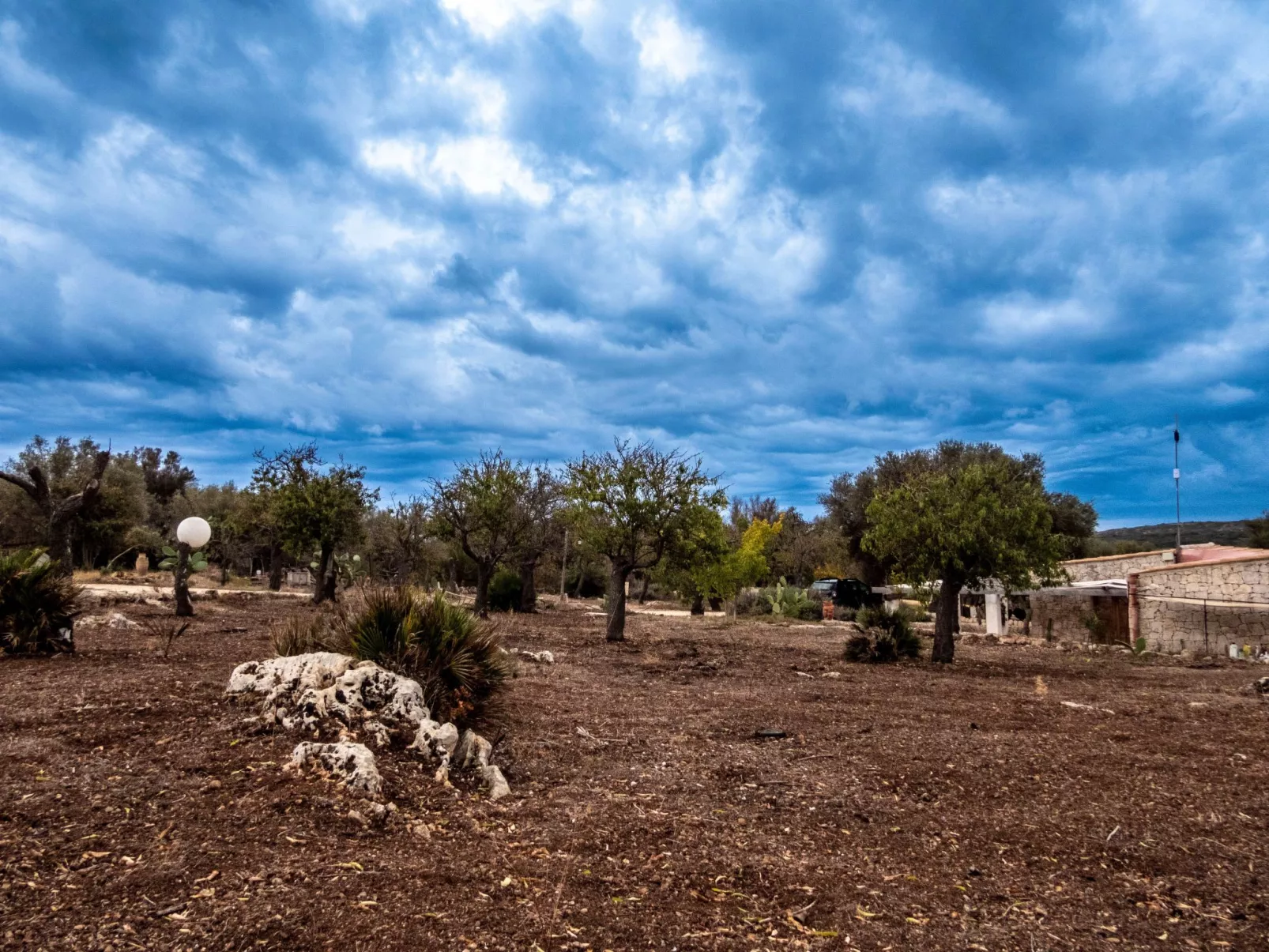 Giniusa' Studio mit Whirlpool-Badewanne - Outside