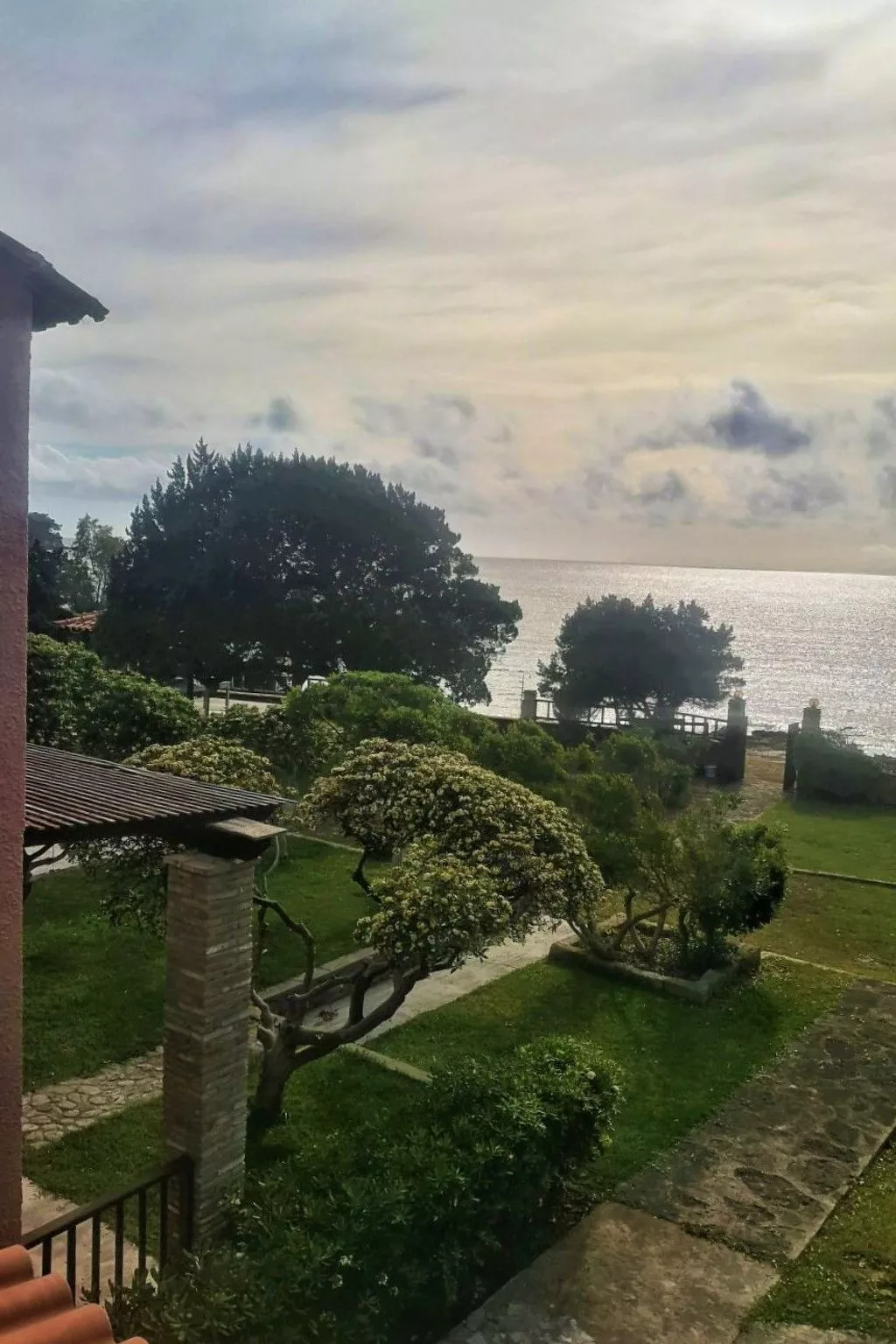 Genari Beach Atemberaubender Aufenthalt mit Meerblick - Draußen