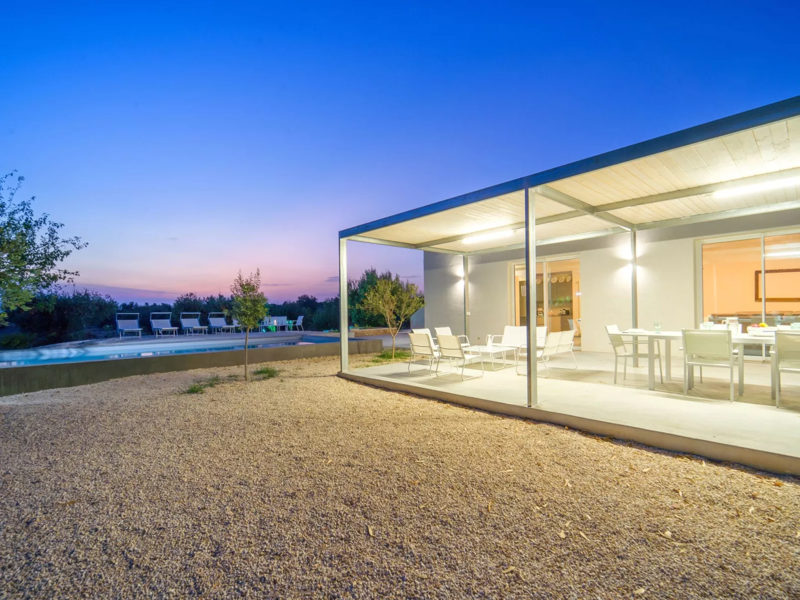 'Mamma Duna' mit Grill - Draußen