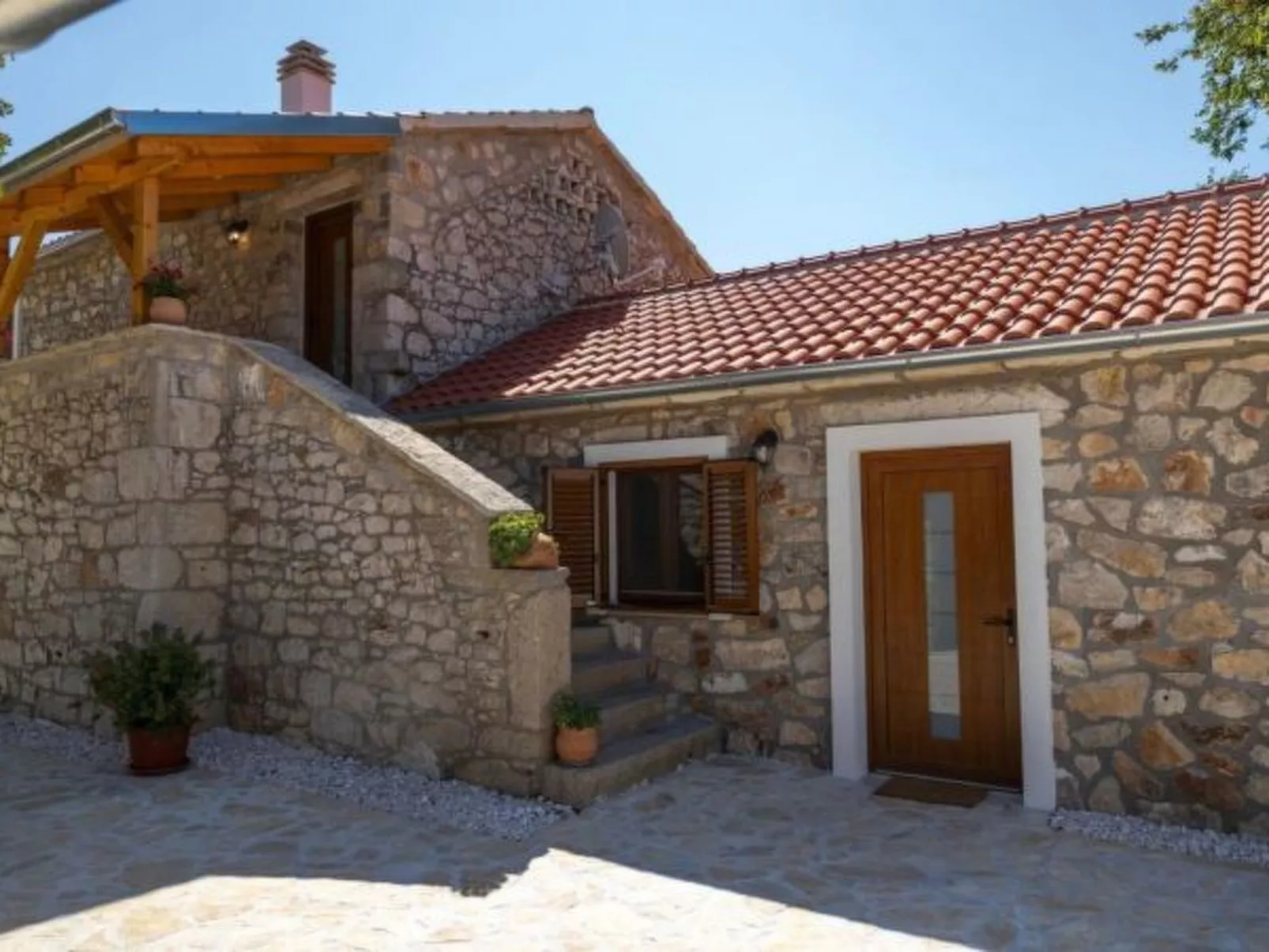 Stone villa Marita with pool - Image-tags.info