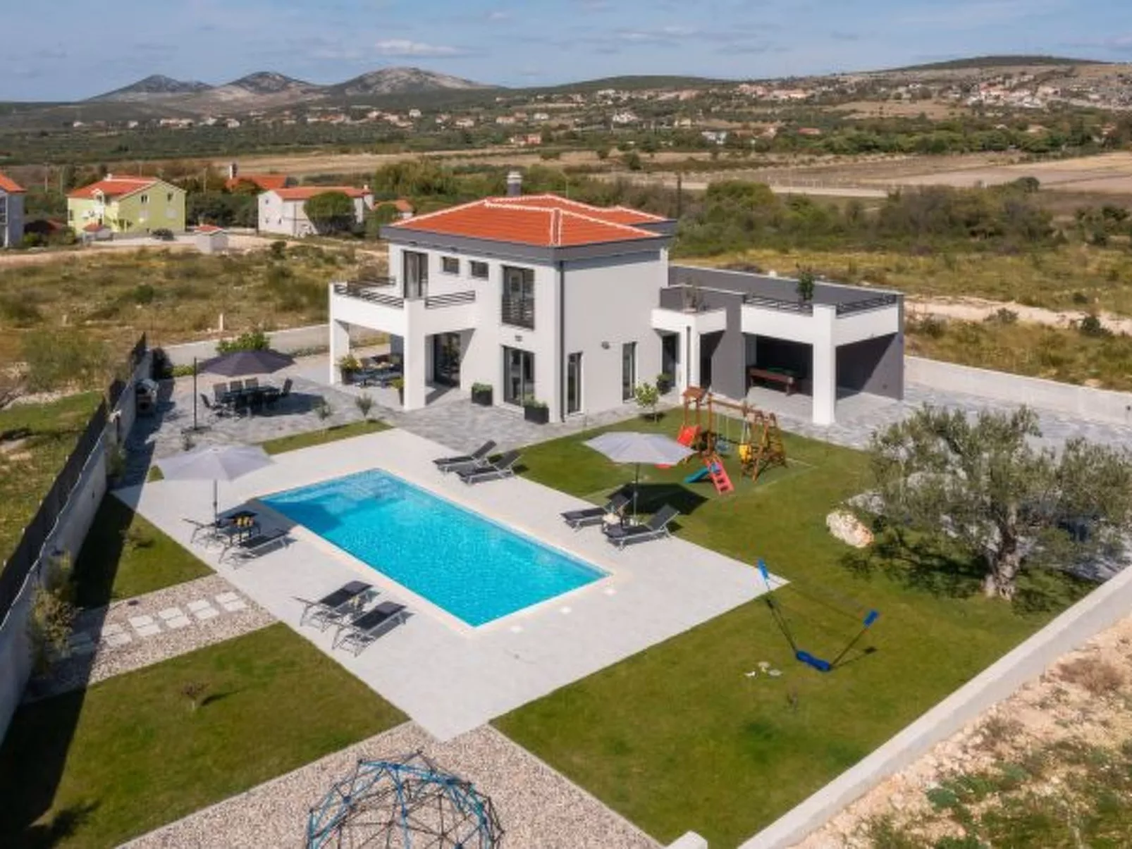 Villa Lacus in Vrana with pool - Image-tags.info