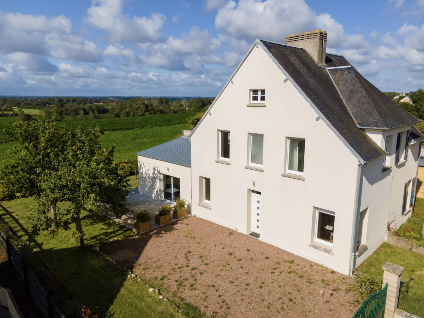 Mahionias's cottage - Draußen