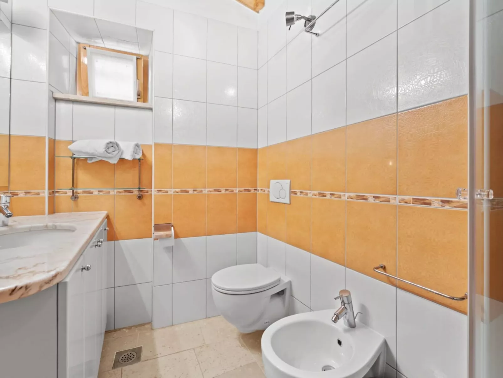 Villa Diana - Drinnen