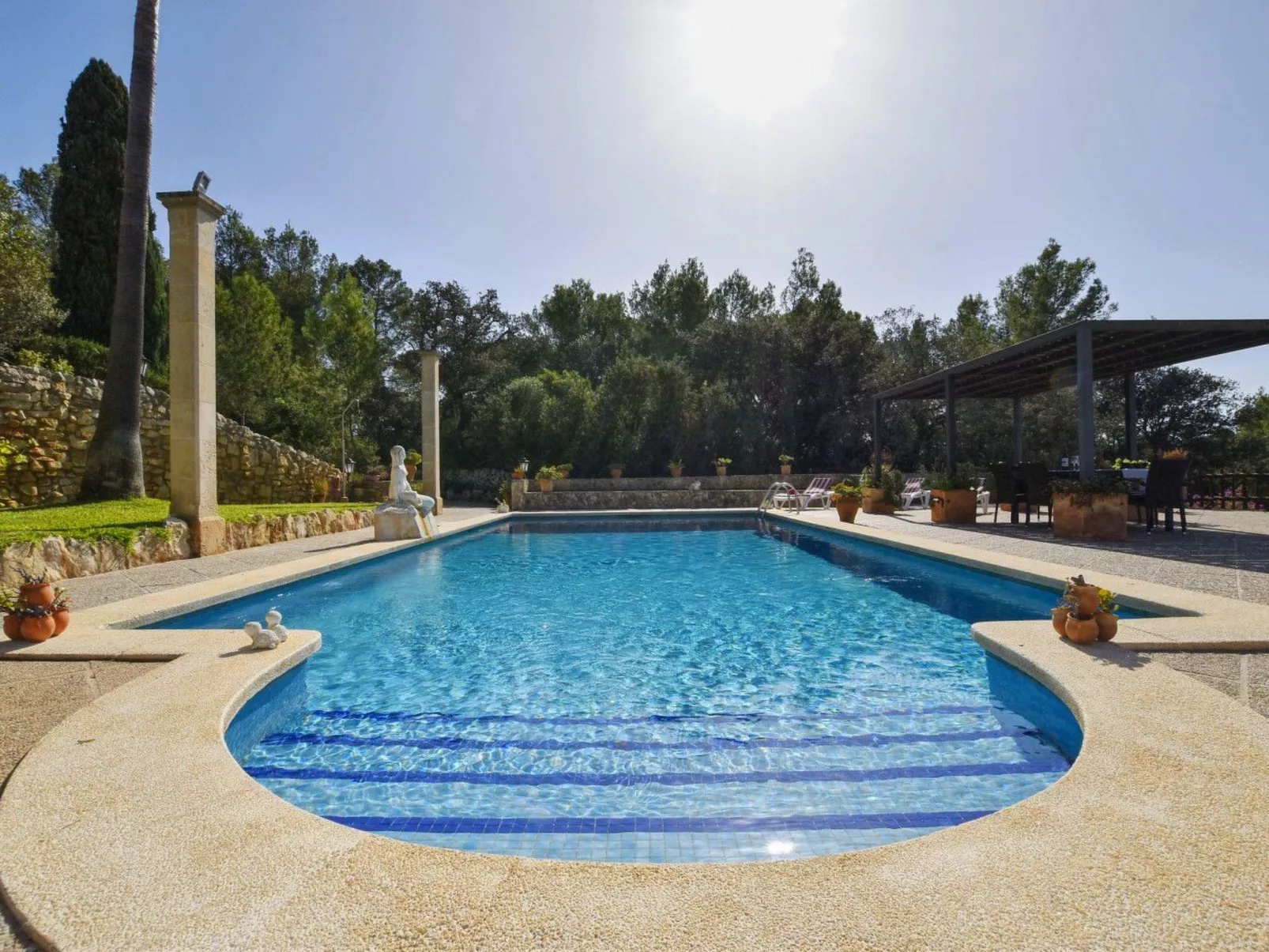 Rustikale Villa in der schönen mallorquinischen - Draußen