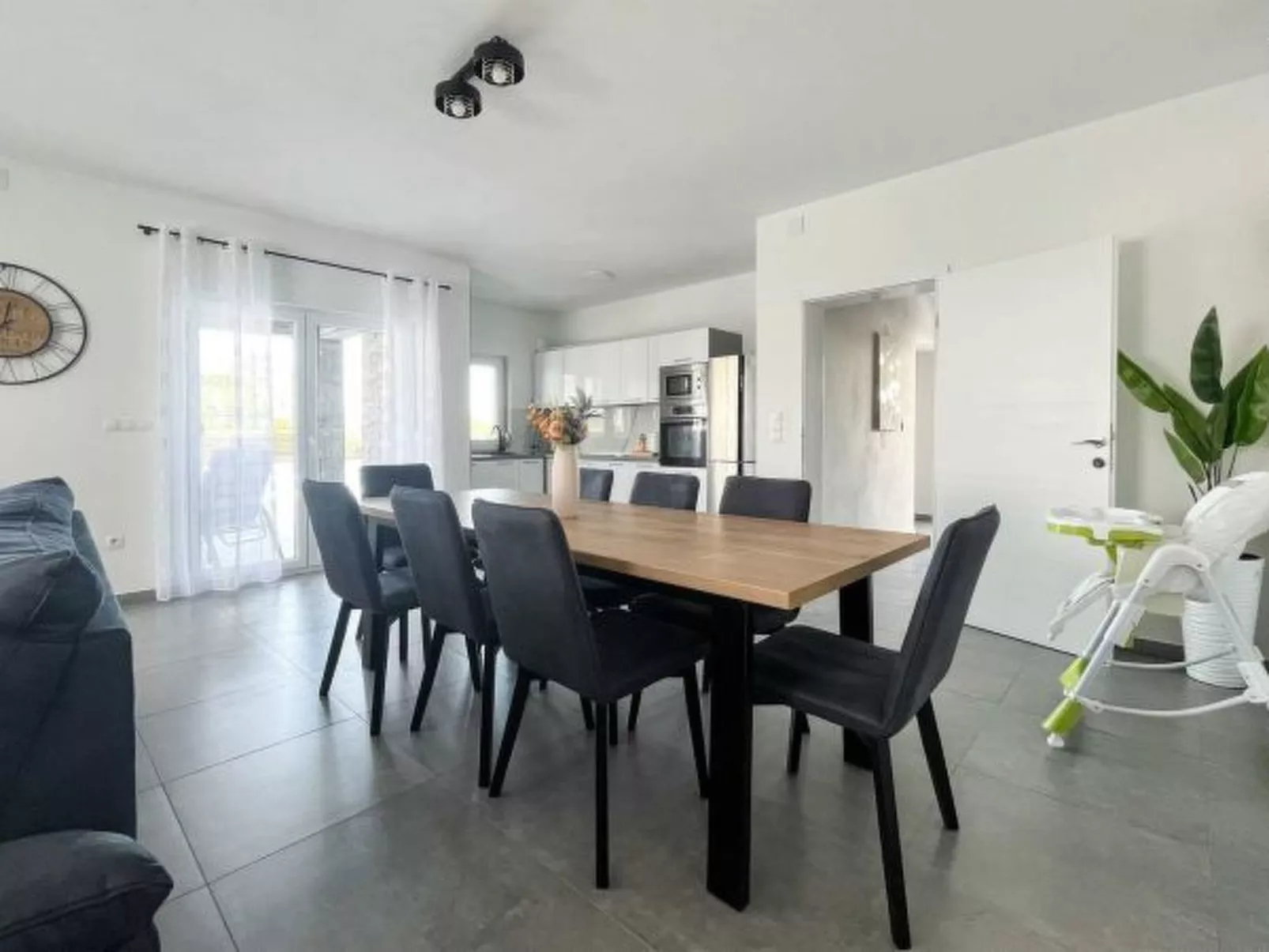 Villa Ela with heated pool - Image-tags.info