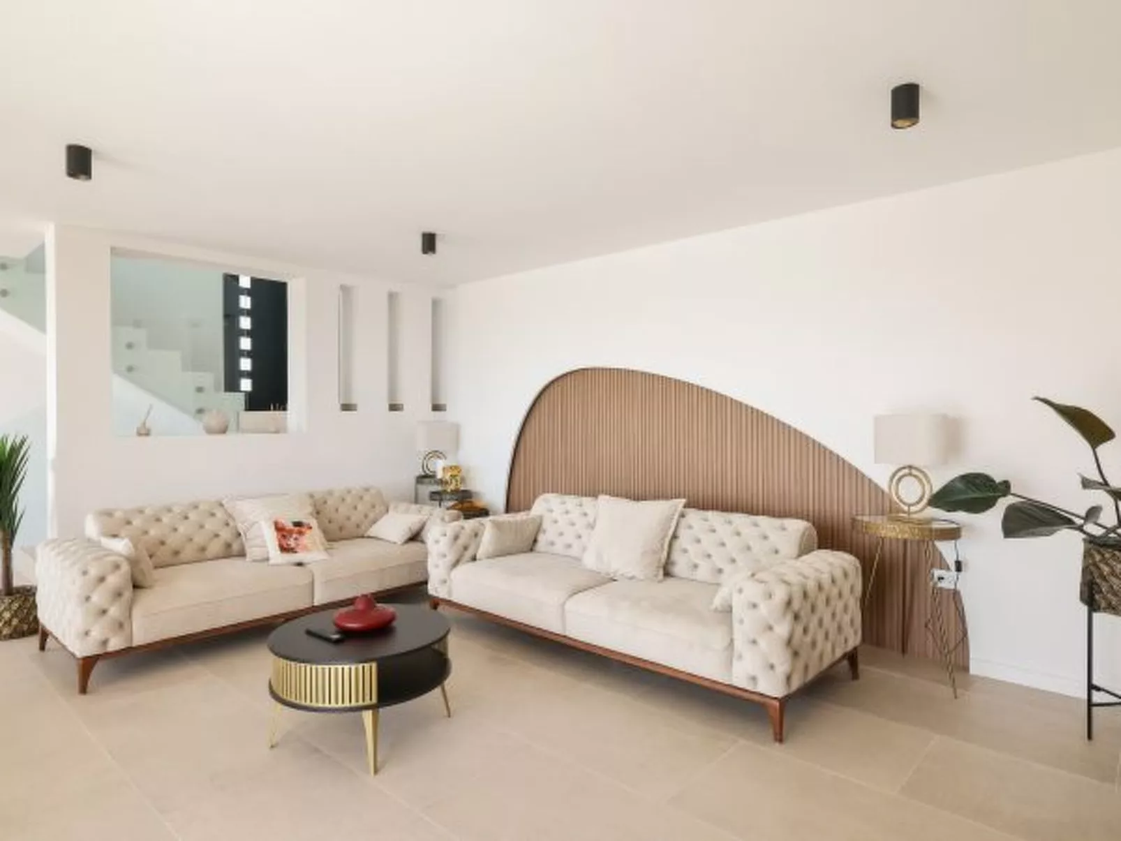 Villa Novue with pool - Image-tags.info