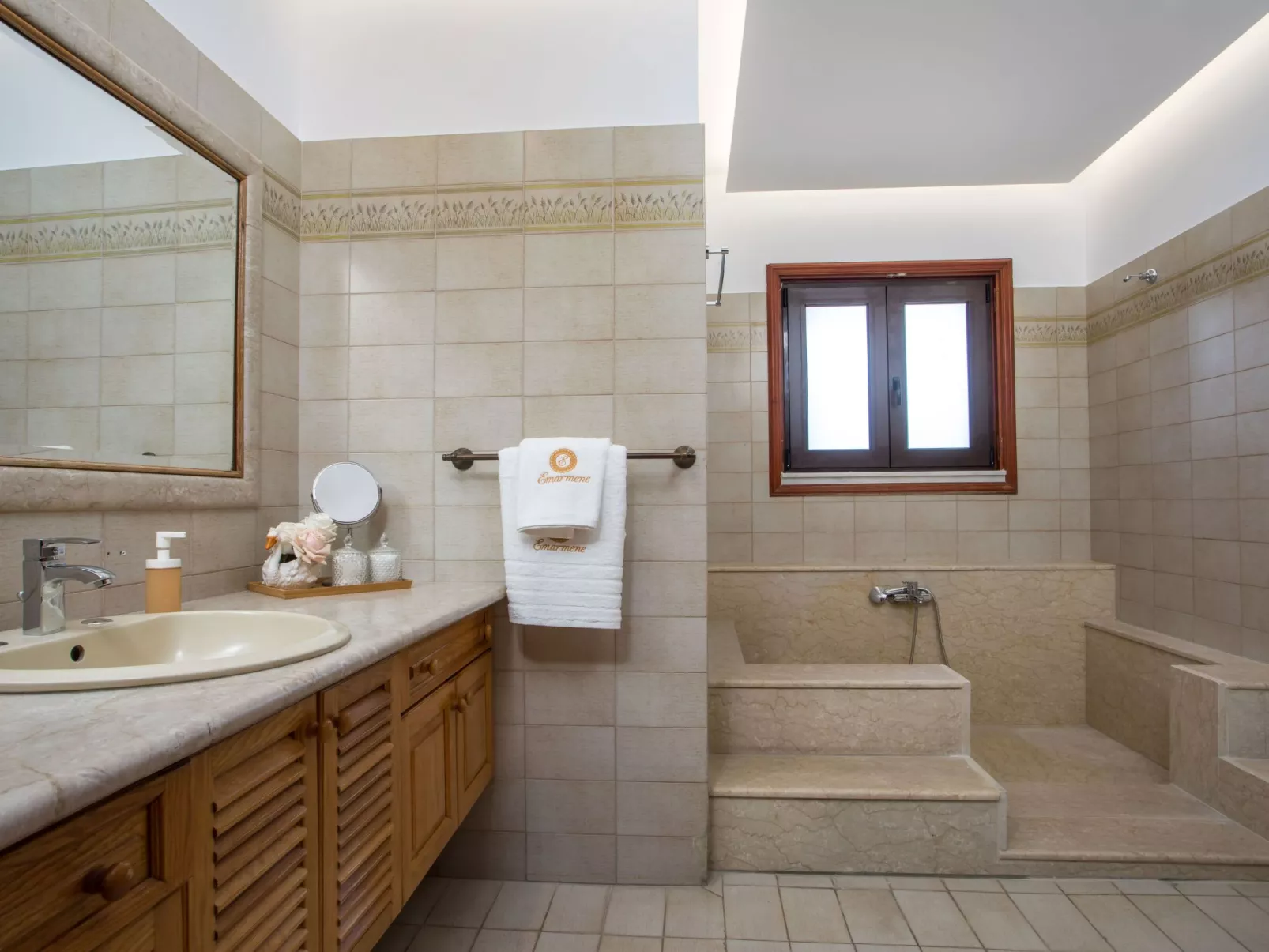 Emarmene - Dein Schicksal - Dedans