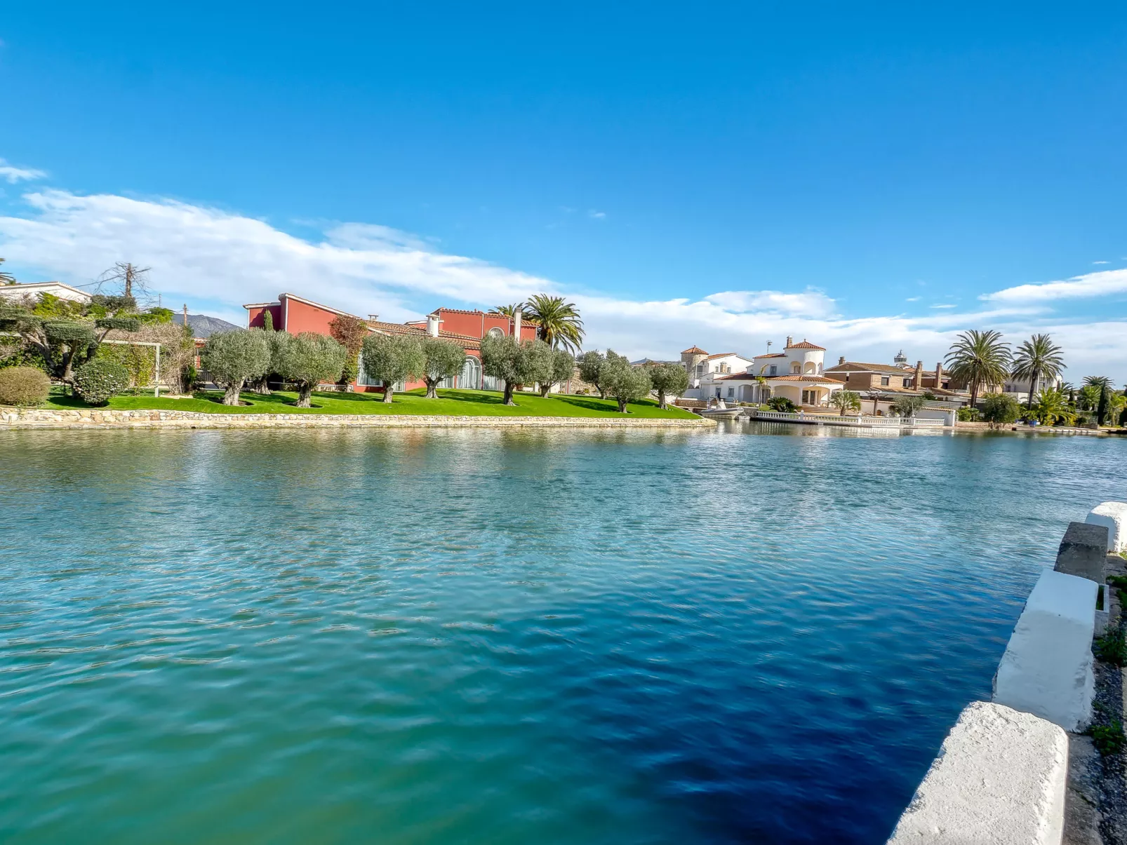 Canal Port Empuries - Draußen