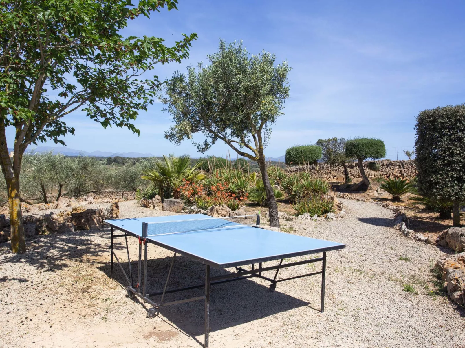 Ca na Ines - Outside