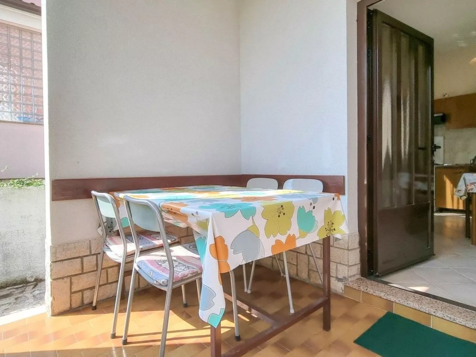 Für 5 Personen ca. 70 m&sup2; in Novigrad, Adriaküste Kroatien (Westküste von I - Dedans