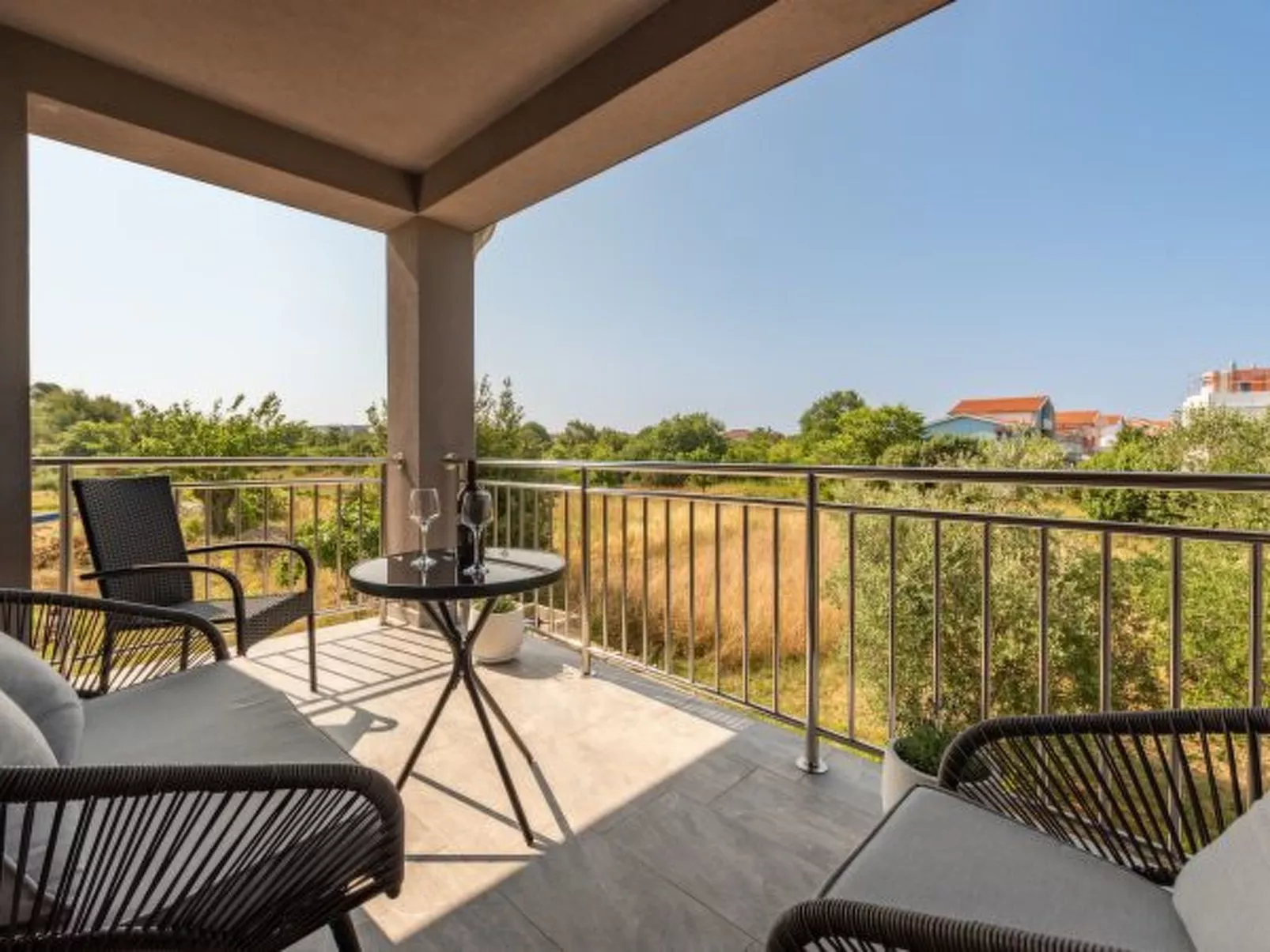 Apartment Laurel near the sea - Image-tags.info