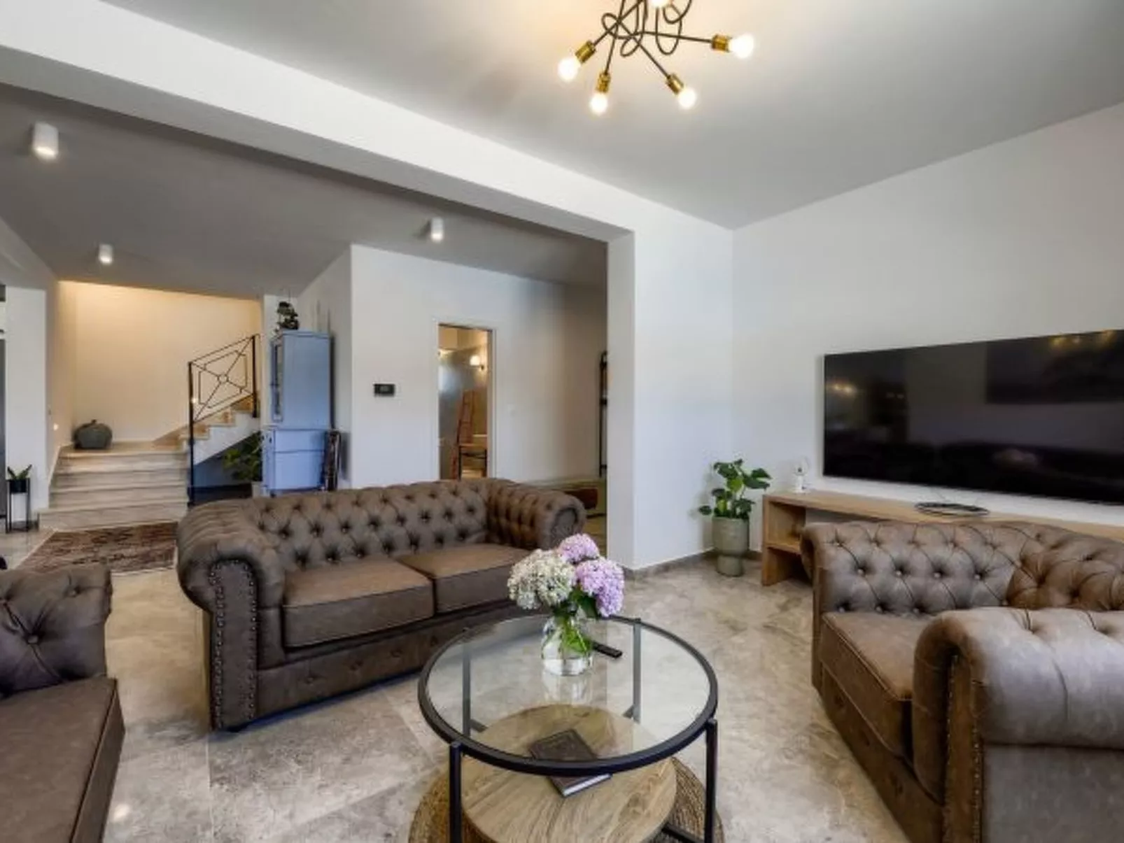 Villa Andamalu with heated pool - Image-tags.info