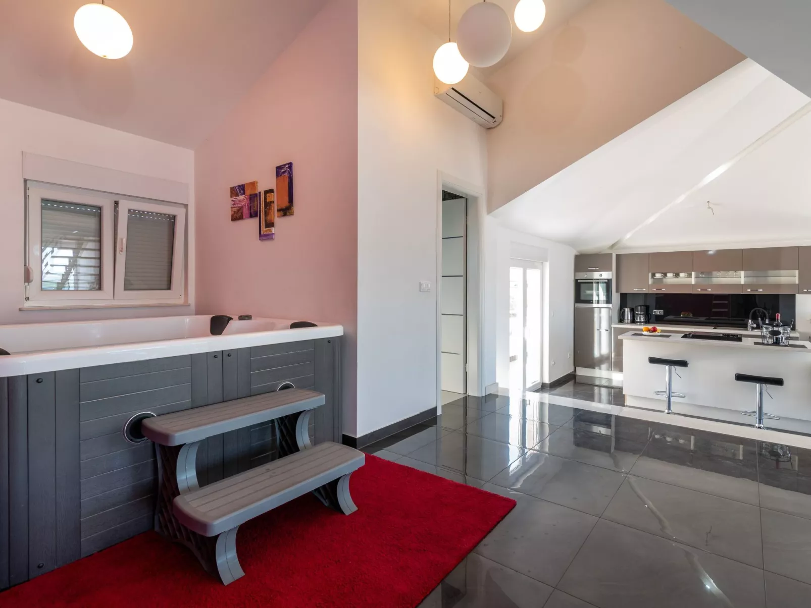 Moderne Ferienwohnung mit Gartennutzung, einem g - Image-tags.info