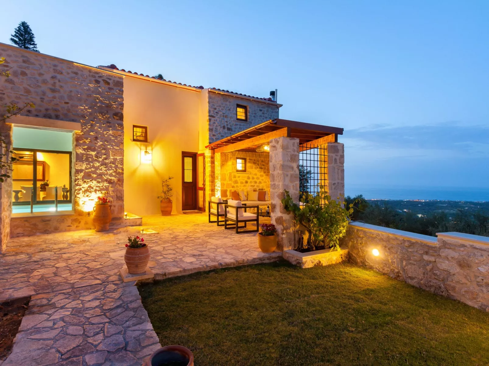 Ali Vafi's Villa - Beheizter Jacuzzi und Innenpool - Outside