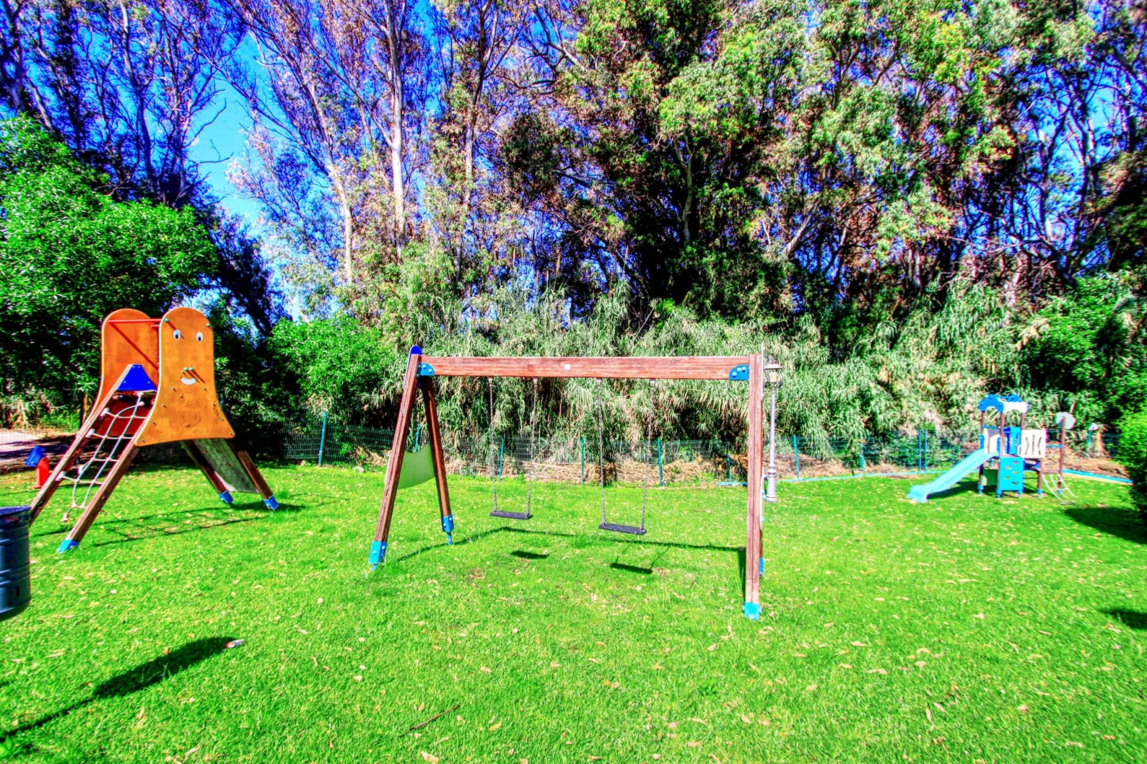 1080 - GOLDEN BEACH JACUZZI - Zones été à 1 km