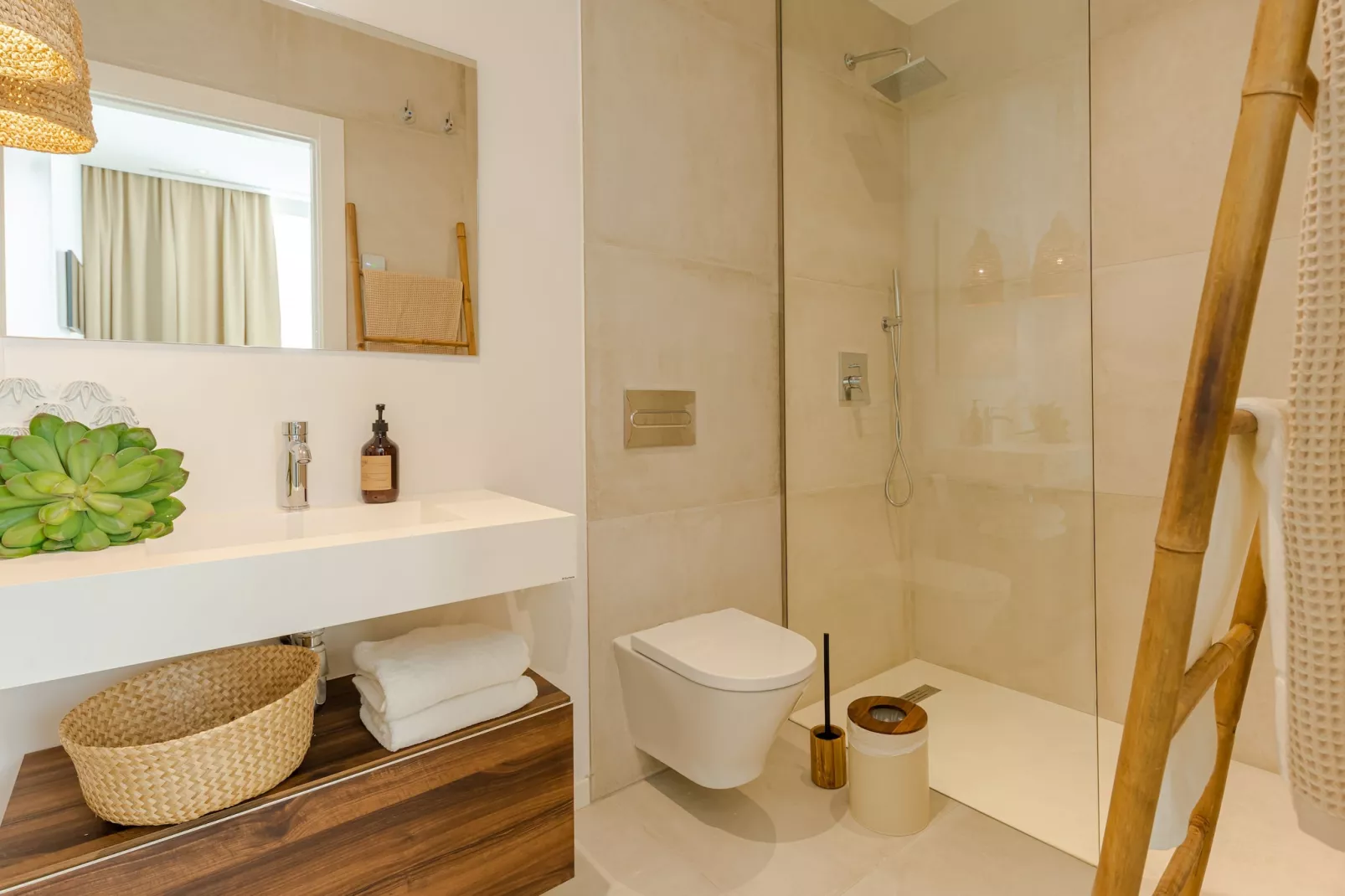 Unique & Luxurious Villa with Heated Pool! - Bathroom