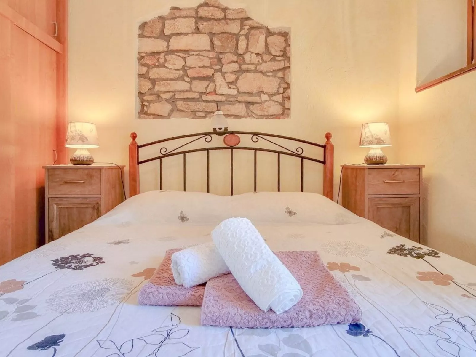 Für 2 Personen ca. 30 m&sup2; in Novigrad, Adriaküste Kroatien (Westküste von I - Drinnen