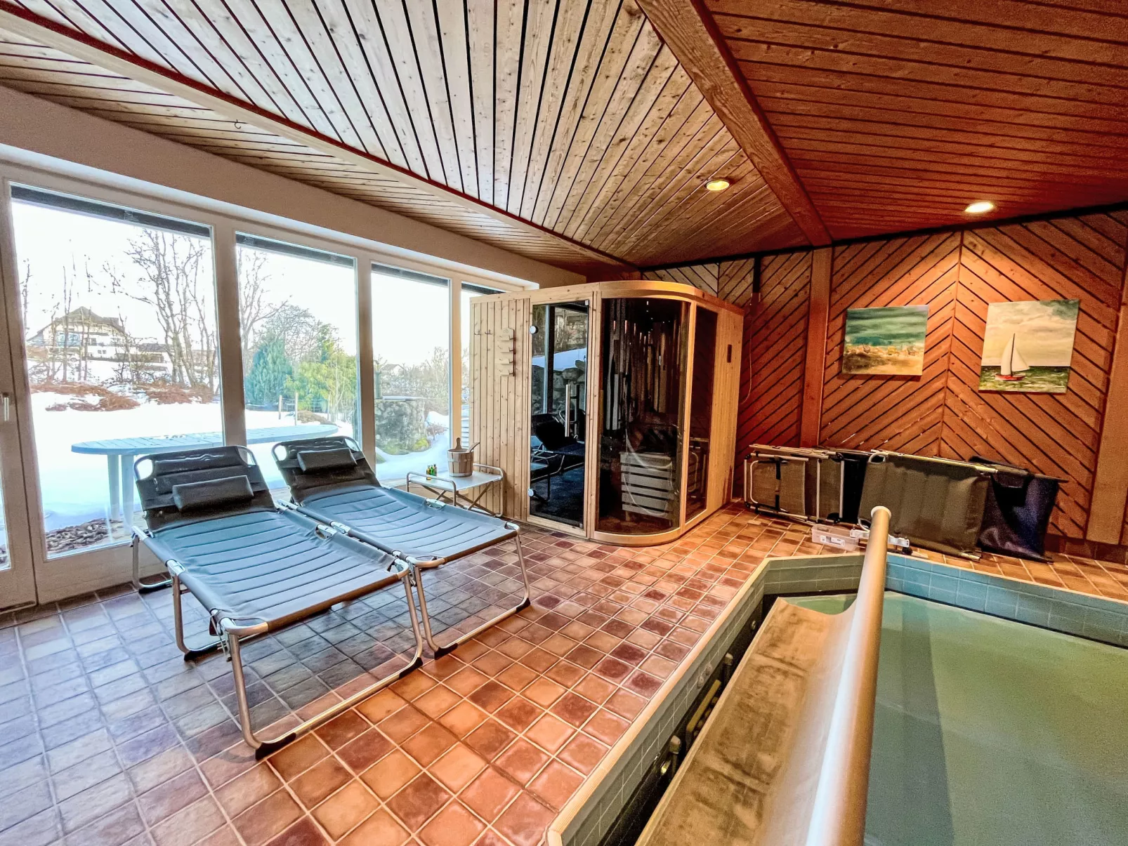 Schwarzwaldhof mit Pool & Sauna - Drinnen