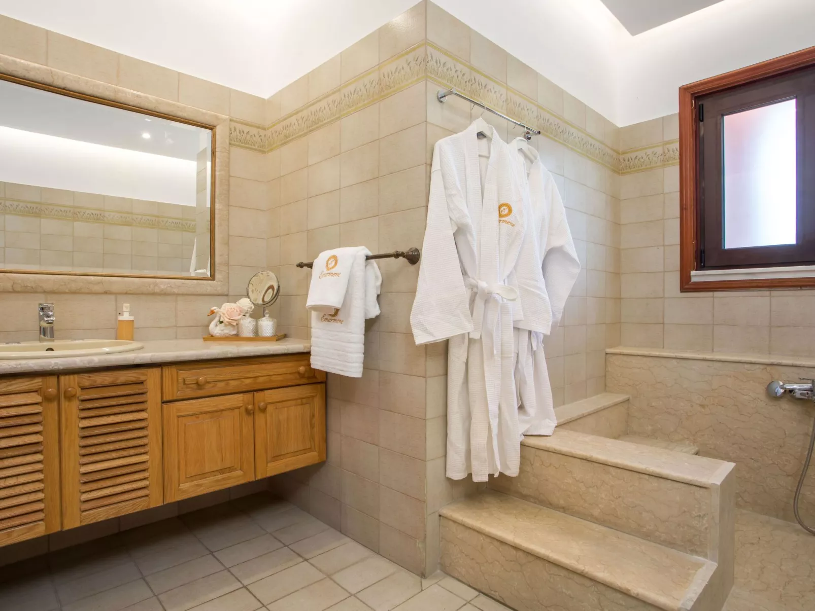 Emarmene - Dein Schicksal - Dedans