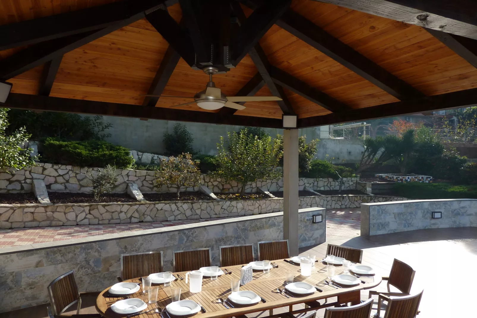 Vivalidays Villa Kiros - Terrace balcony
